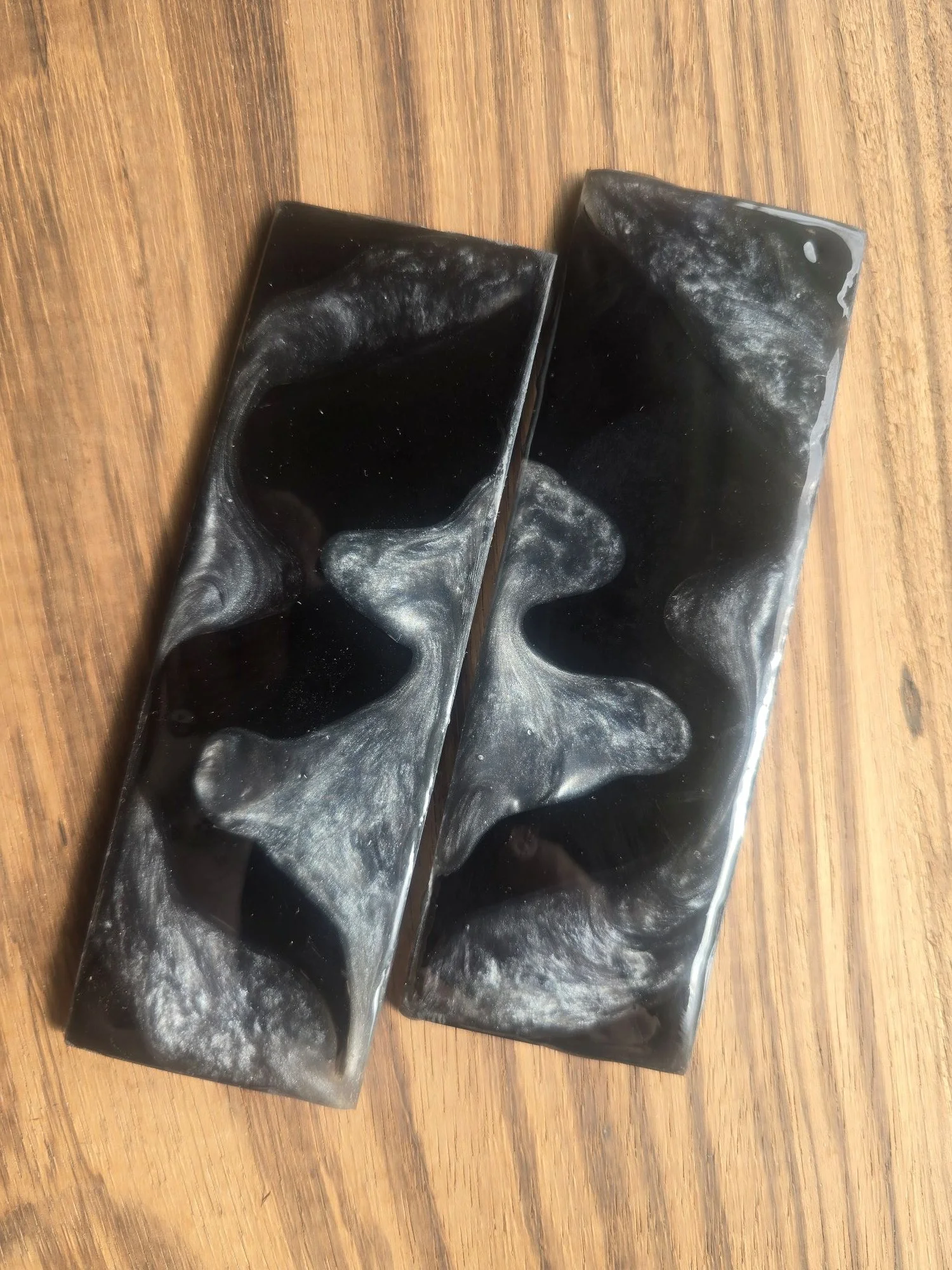 .4x2x6 inch Black and Pearl Silver unique pattern resin knife scales