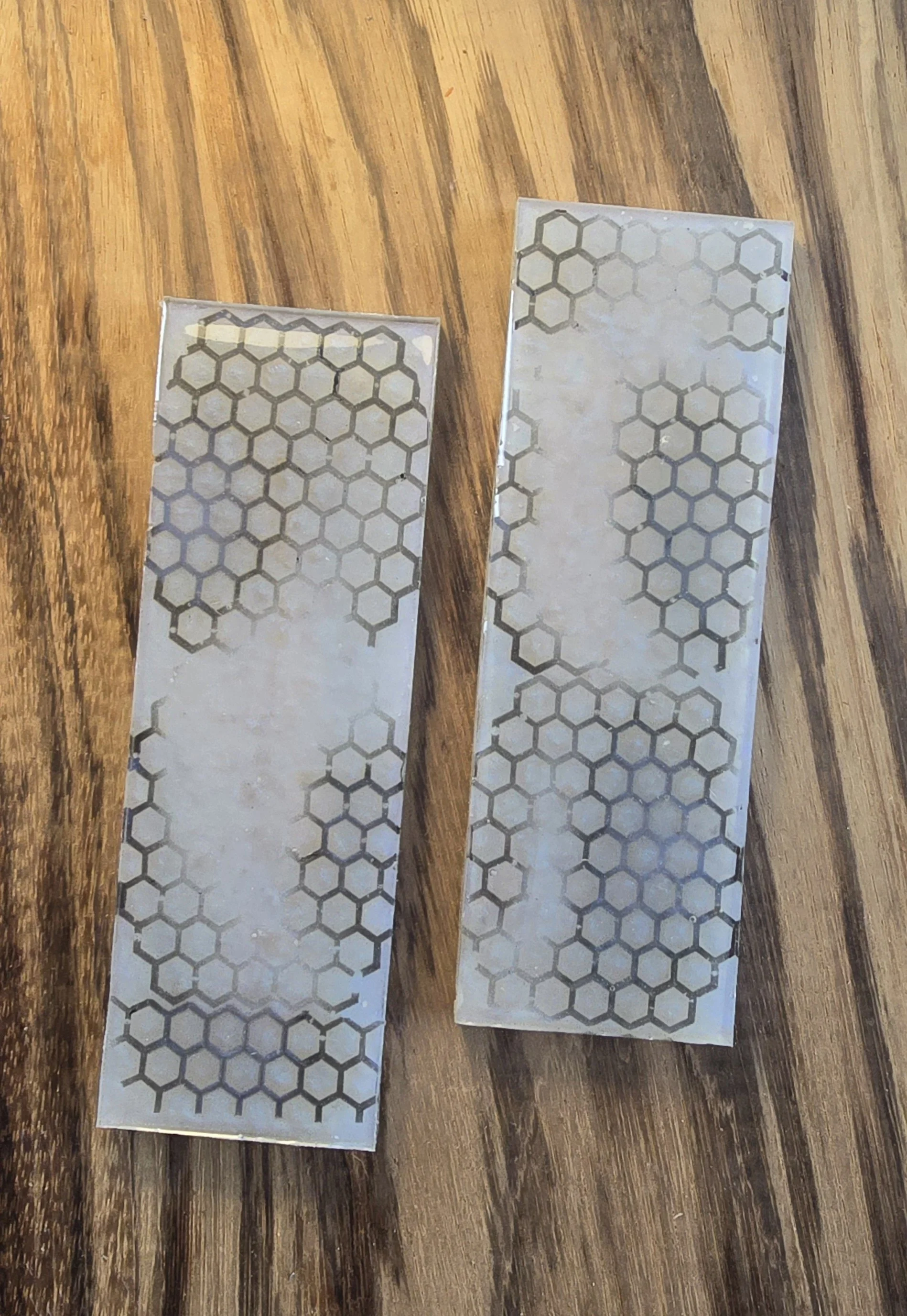 .4x2x6 inch gold honeycomb in pearl white with a hint of blue resin knife scales