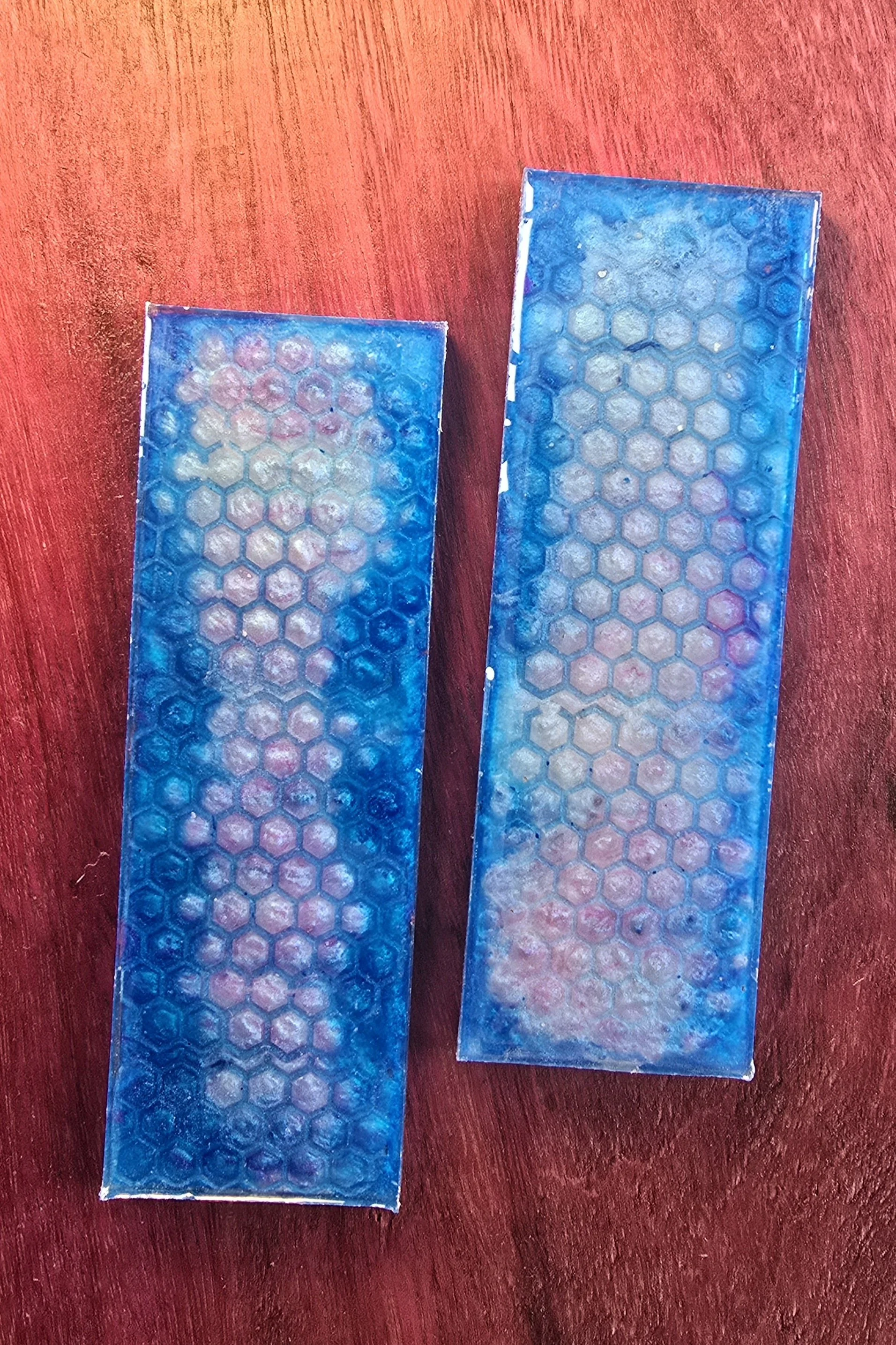 .4 x 2 x 6 IN. blue honeycombs in pearl white light red and light blue resin knife scales