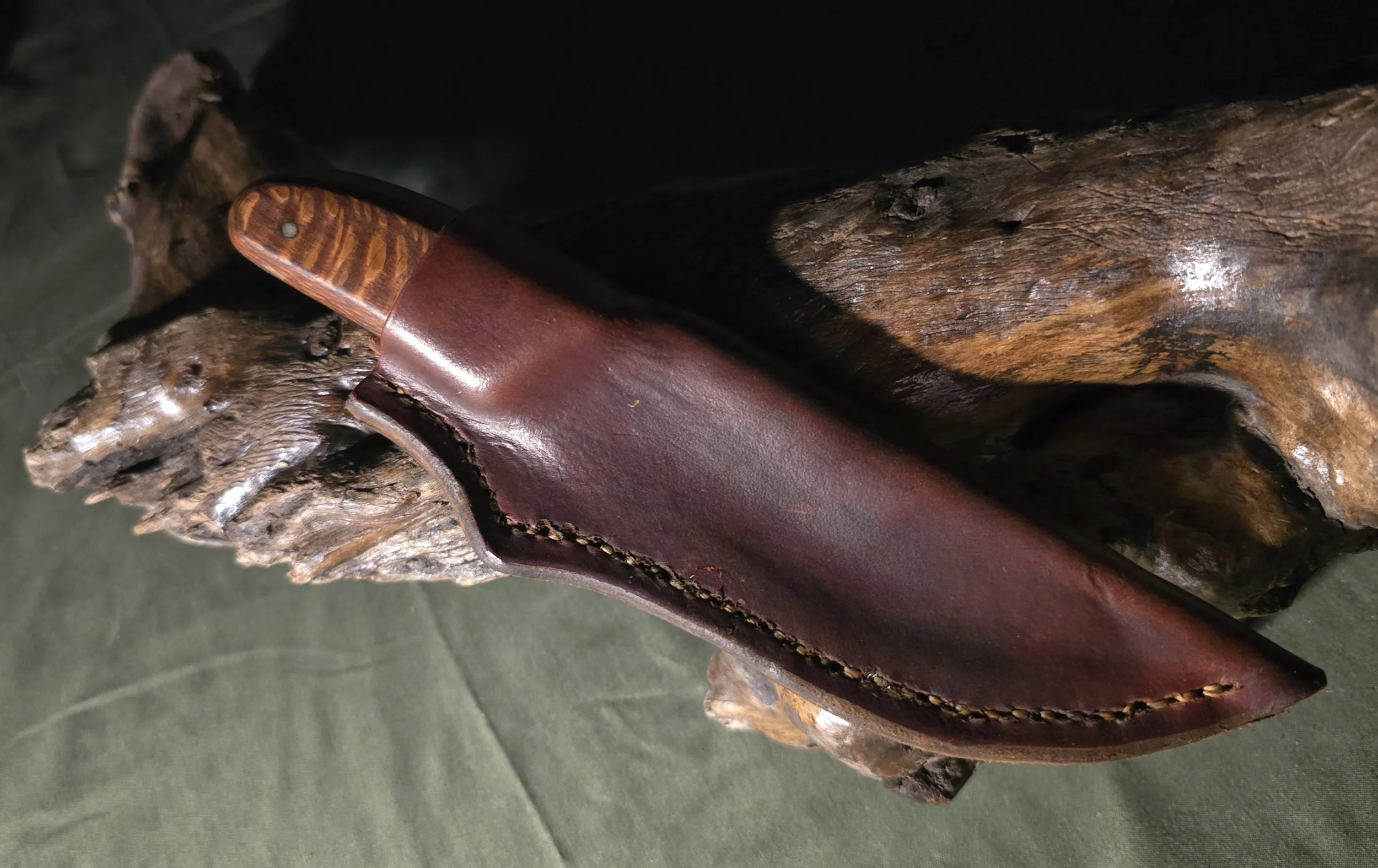 leapord wood sheath.jpg