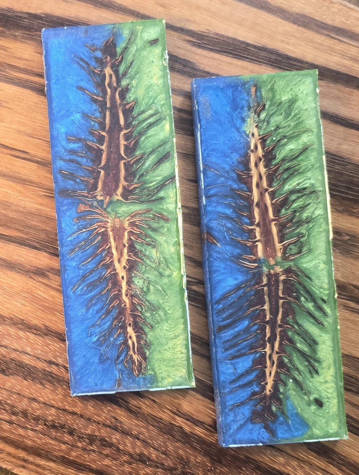 .4 x 2 x 6 IN. KNIFE SCALES, DOUBLE PINECONES in BLUE and GREEN PEARLESCENT RESIN