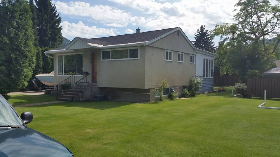 trail BC side house before.jpg