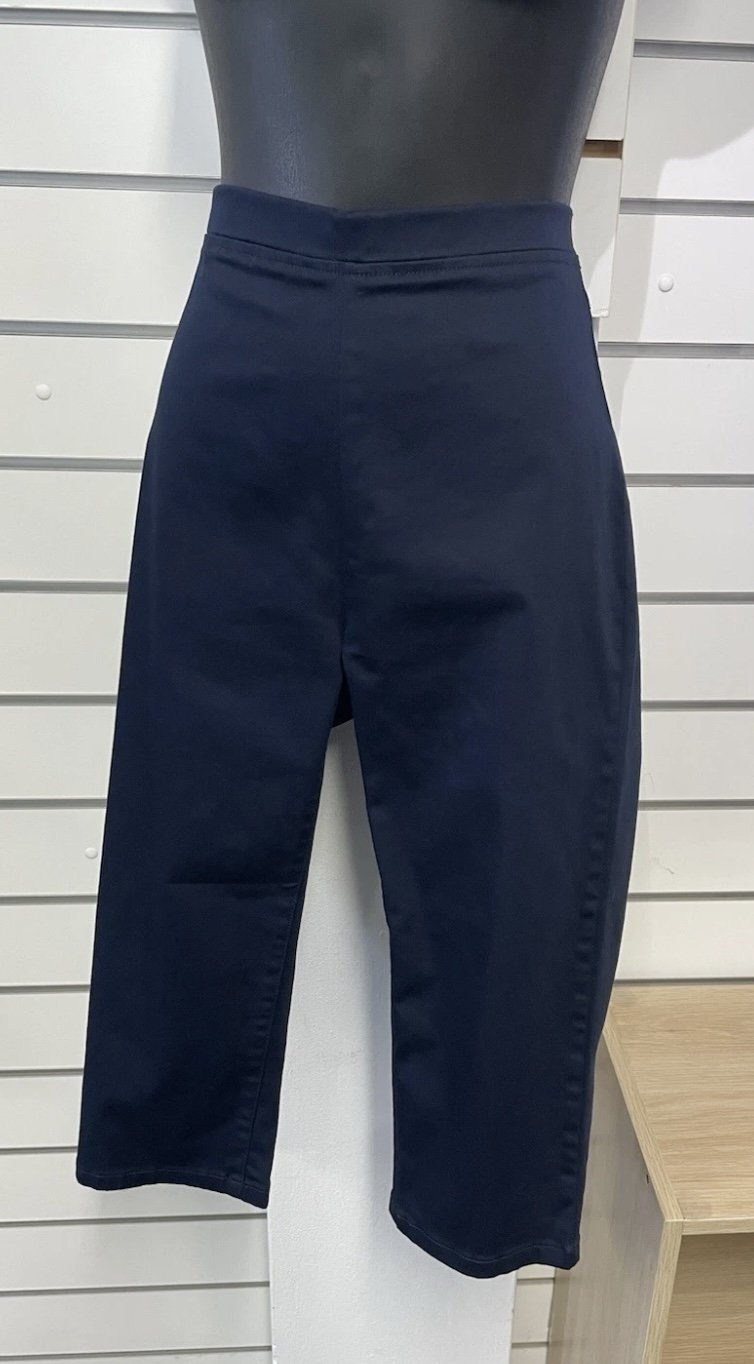 Vassalli Ladies Golf Capri  Pants - Colour: Navy