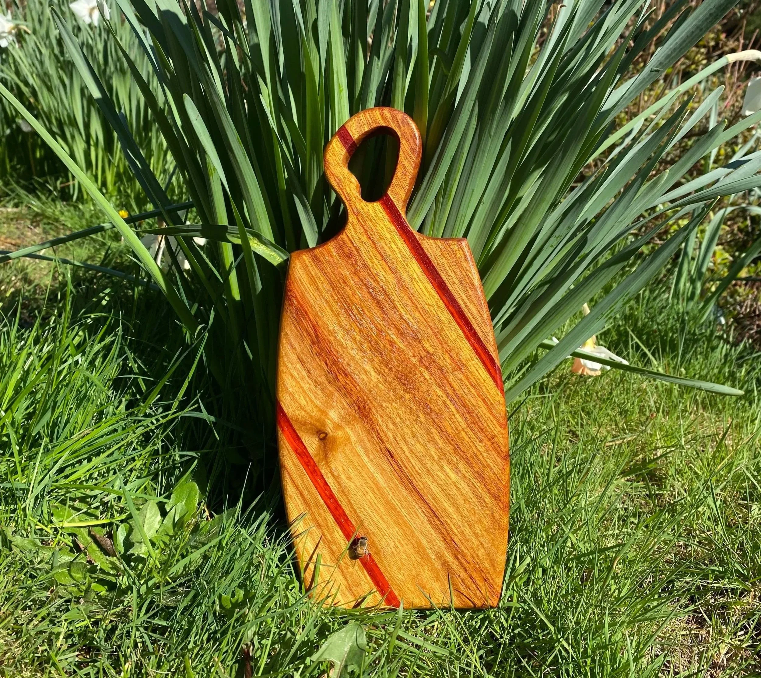 Vessel Shape Cutting/Serving Board