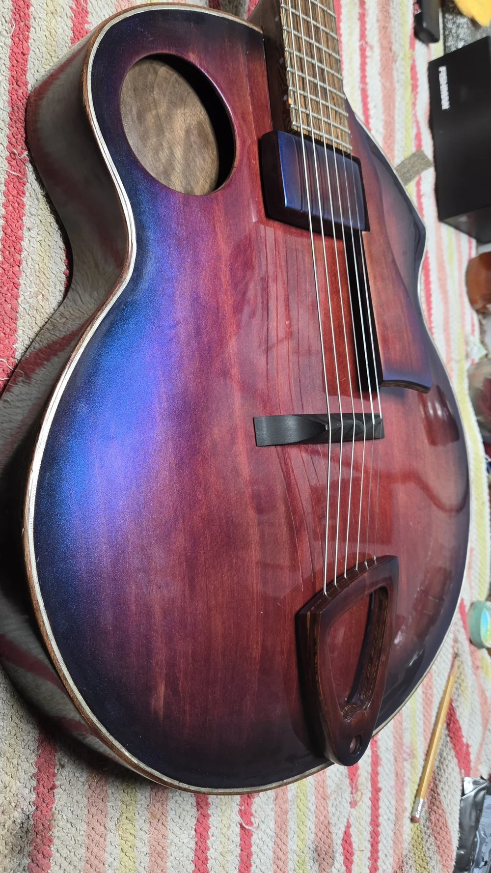 Bullfrog Archtop &mdash; the instrument