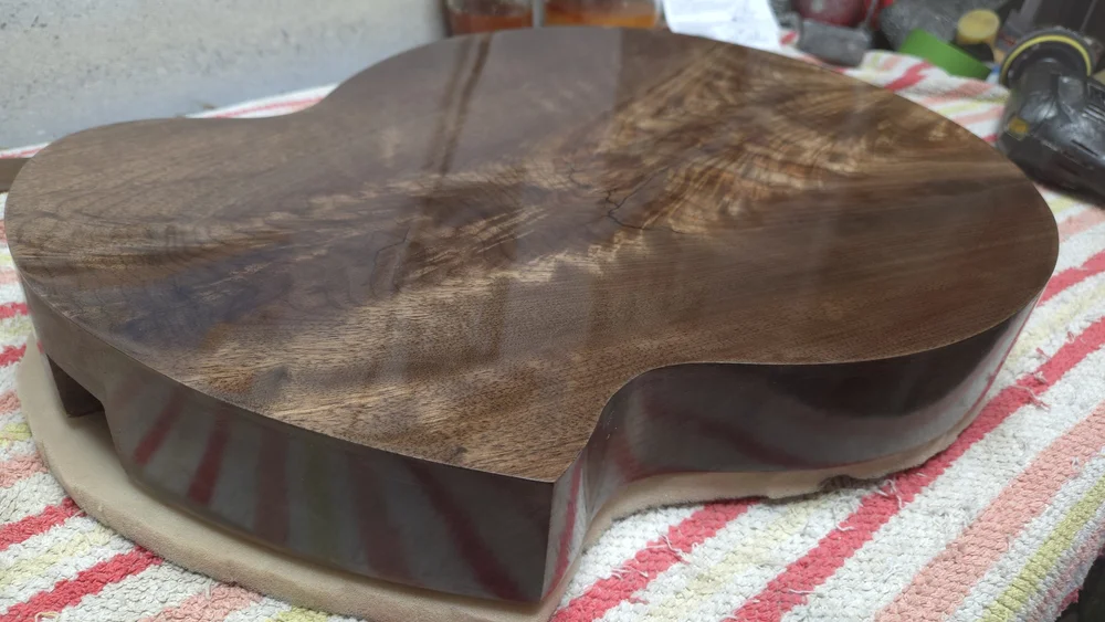 Bullfrog Archtop &mdash; finish process