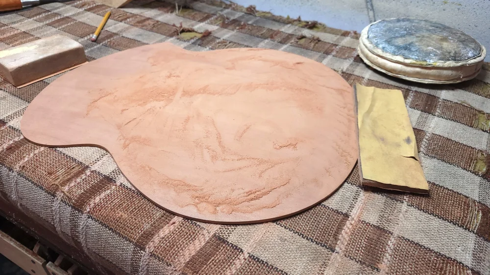Bullfrog Archtop &mdash; carving the plates