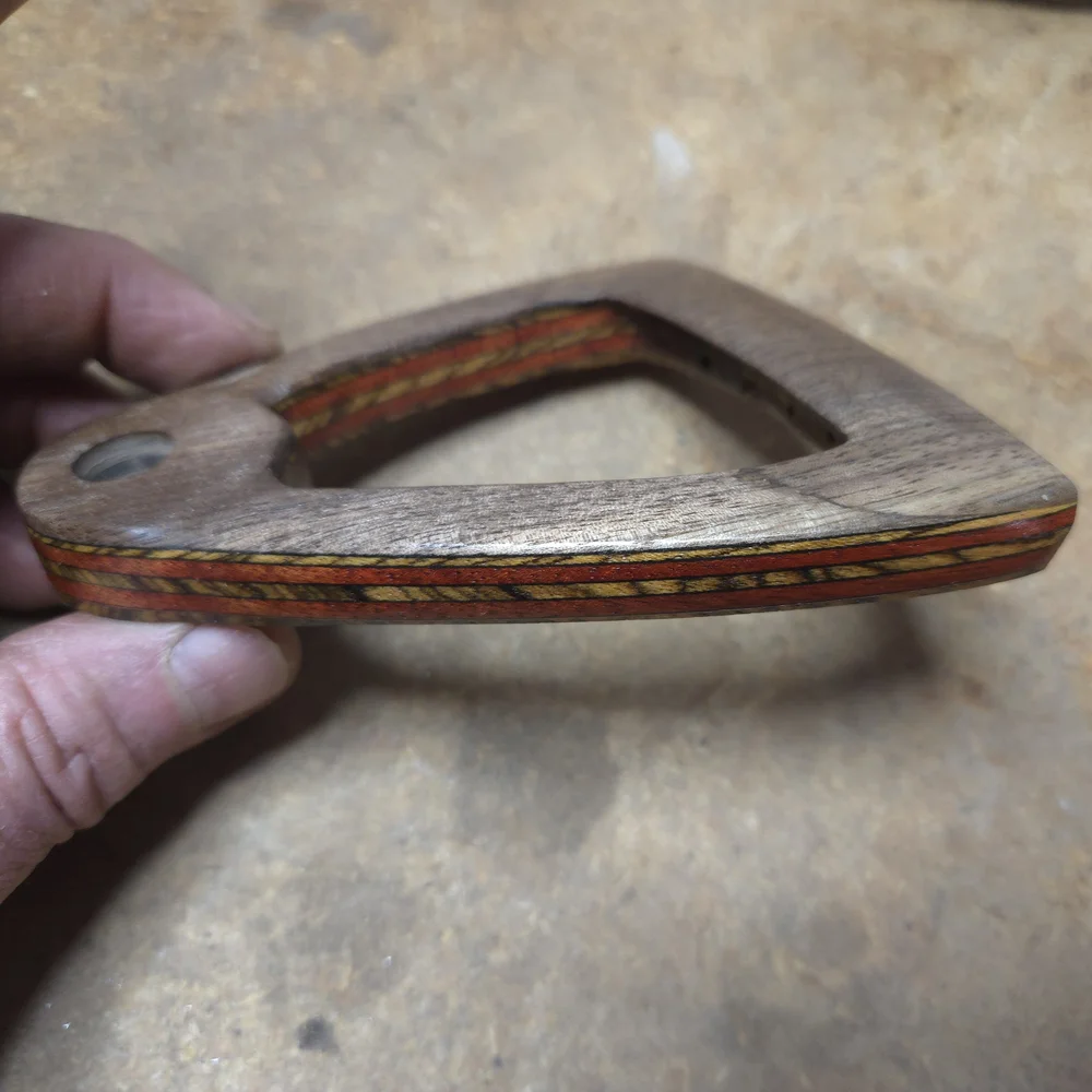 Bullfrog Archtop &mdash; the tailpiece