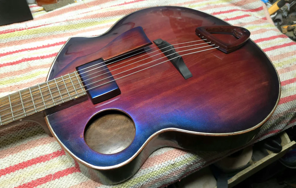 Bullfrog Archtop &mdash; the instrument