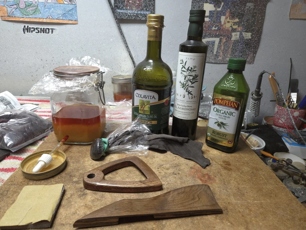 Bullfrog Archtop &mdash; finish process