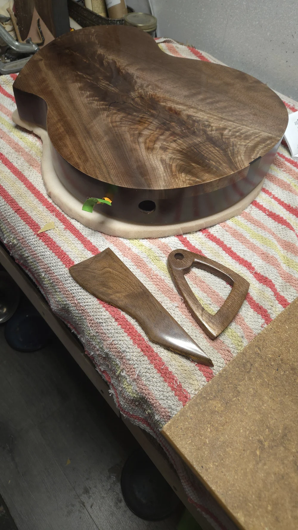 Bullfrog Archtop &mdash; finish process