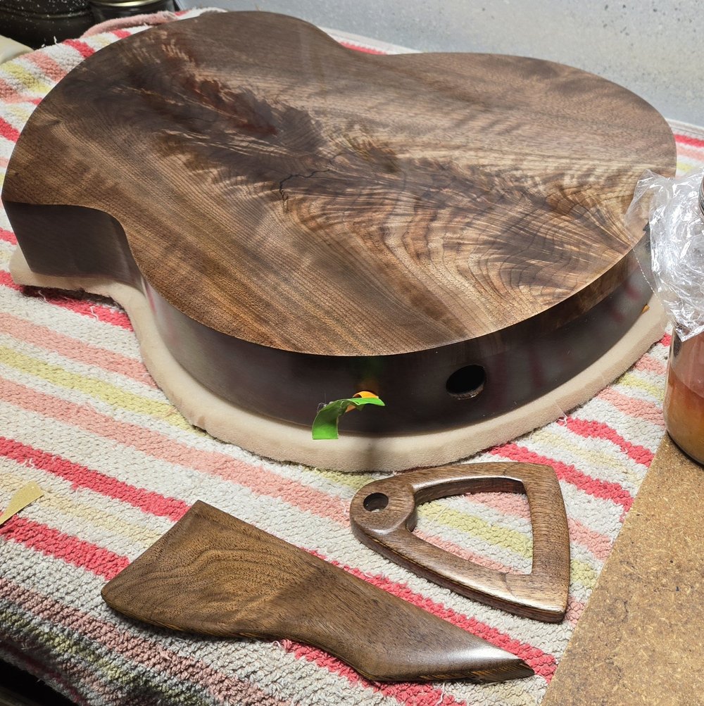 Bullfrog Archtop &mdash; finish process