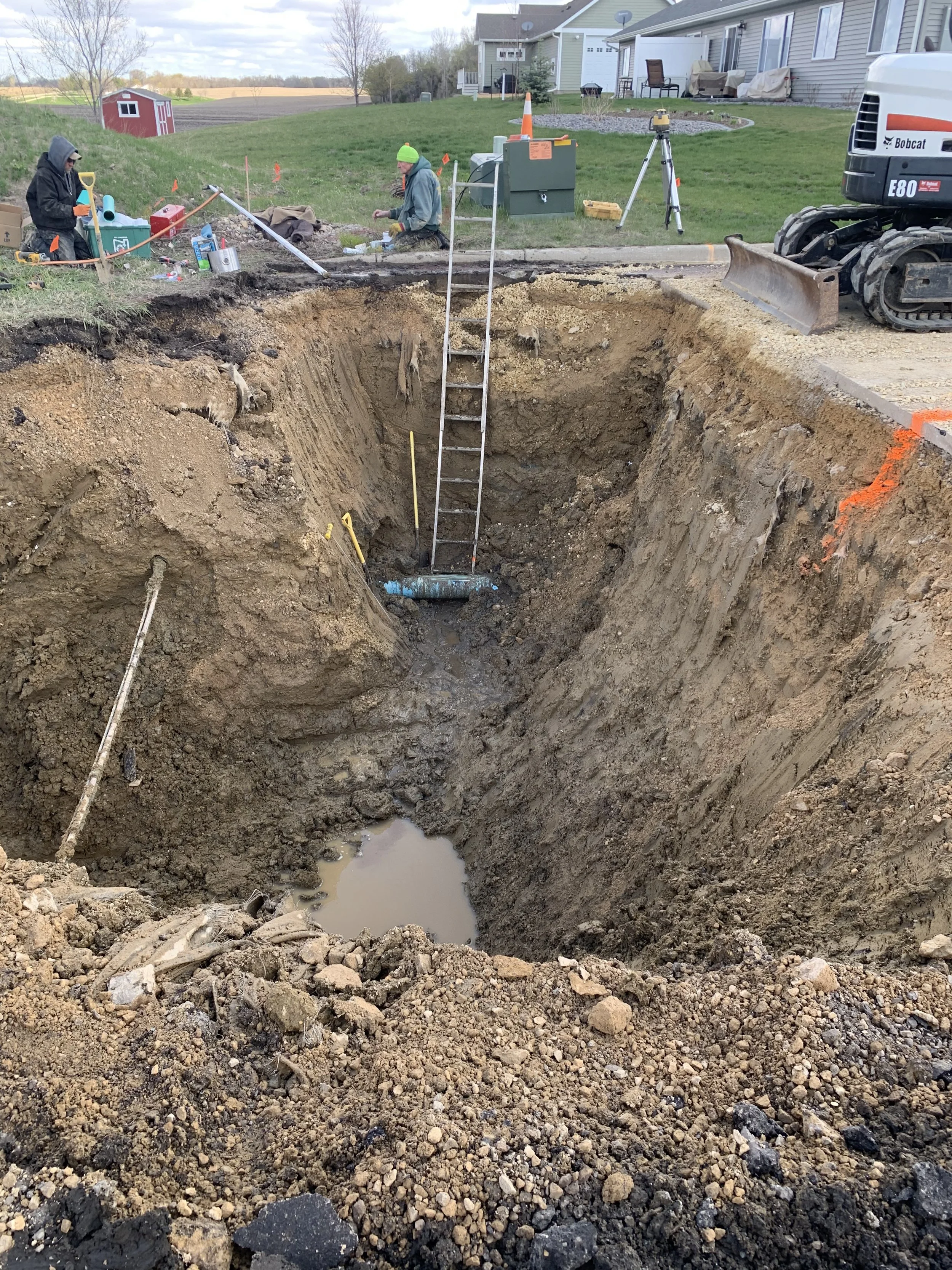 1a sprengeler-construction-utility-installation-excavation-trench-work.jpeg