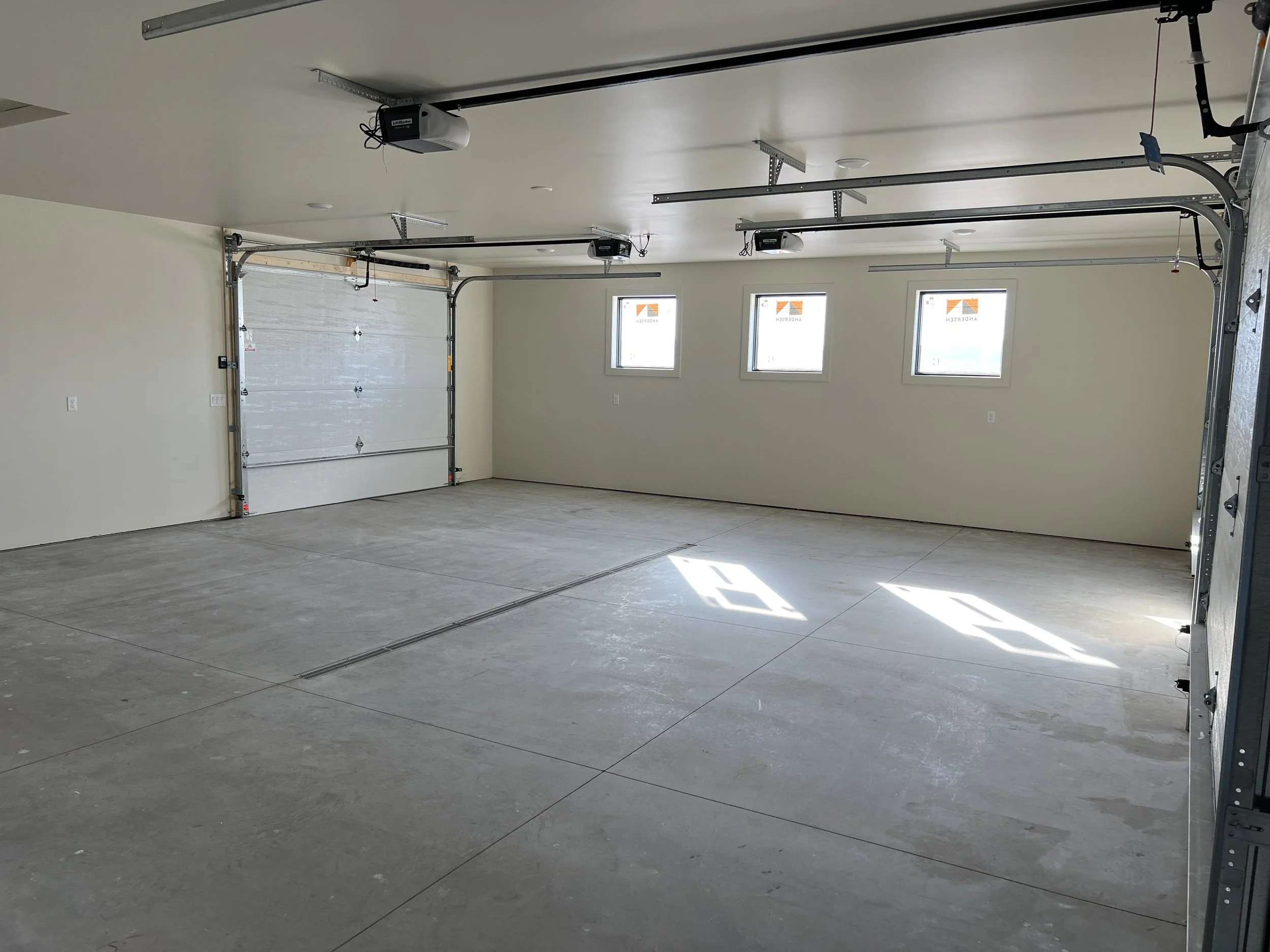 11 sprengeler-construction-garage-three-car-finished-interior-mankato-mn.jpeg