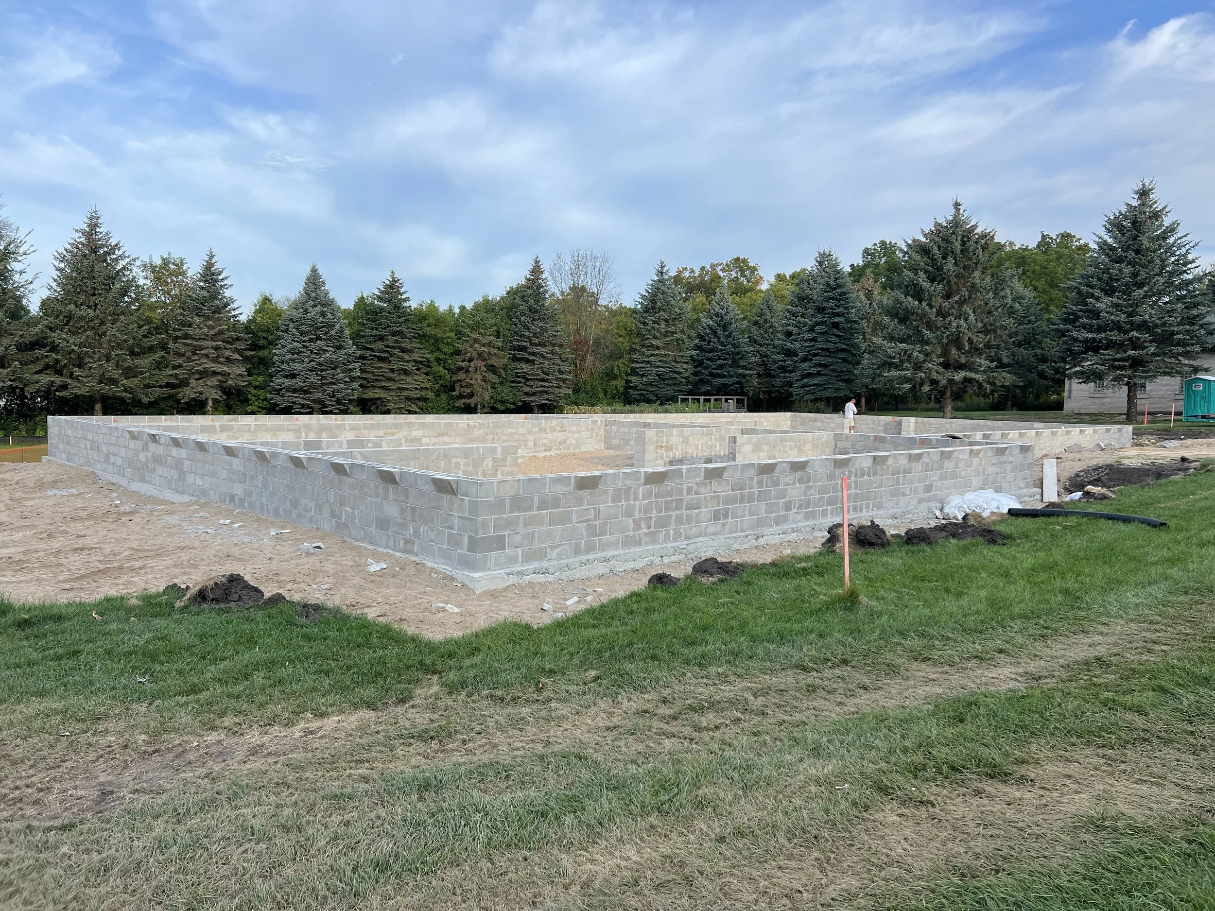 5 sprengeler-construction-barndominium-foundation-walls-progress-rural-build.jpeg