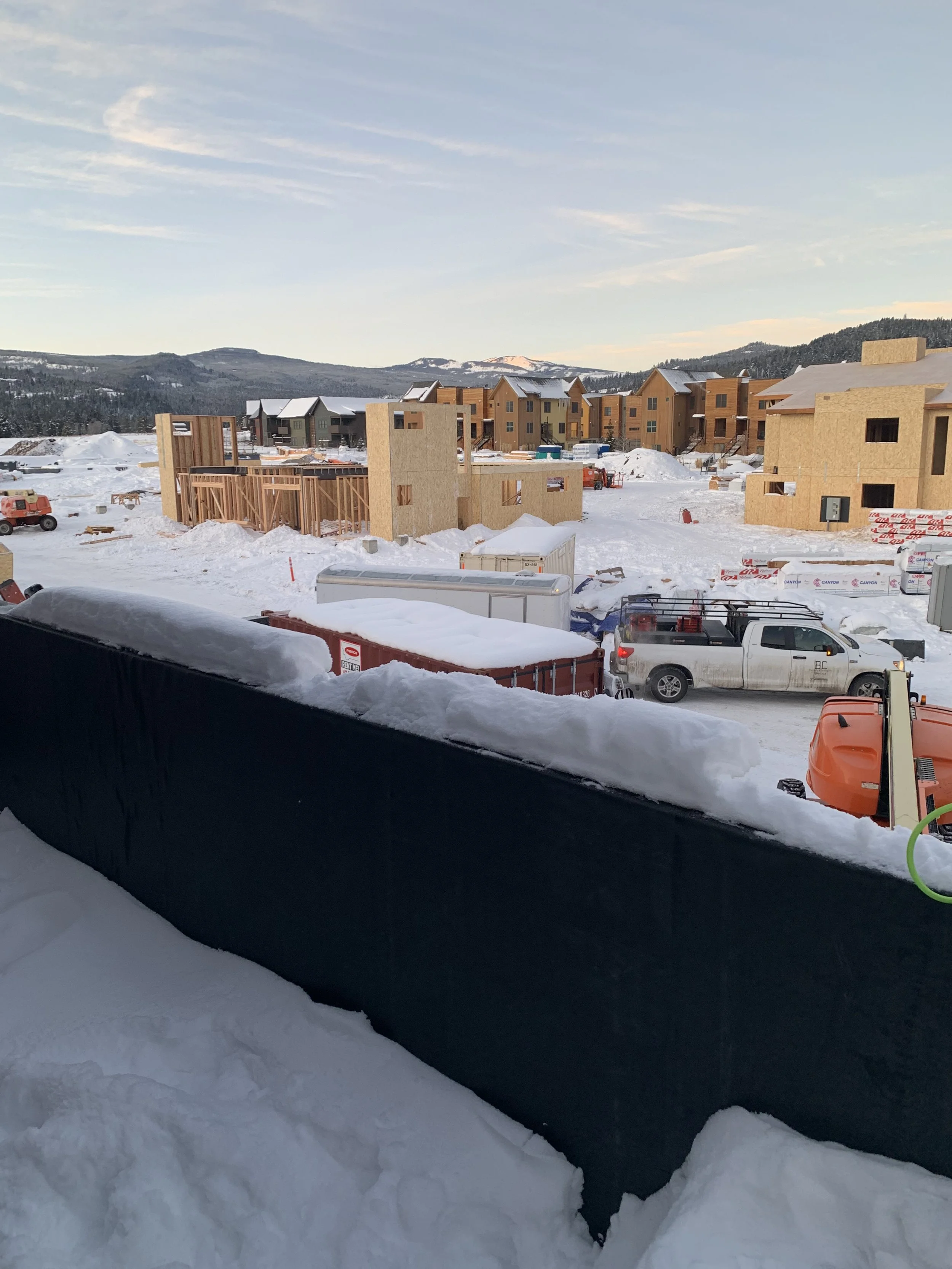 sprengeler-construction-snowy-jobsite-residential-build-progress.jpeg