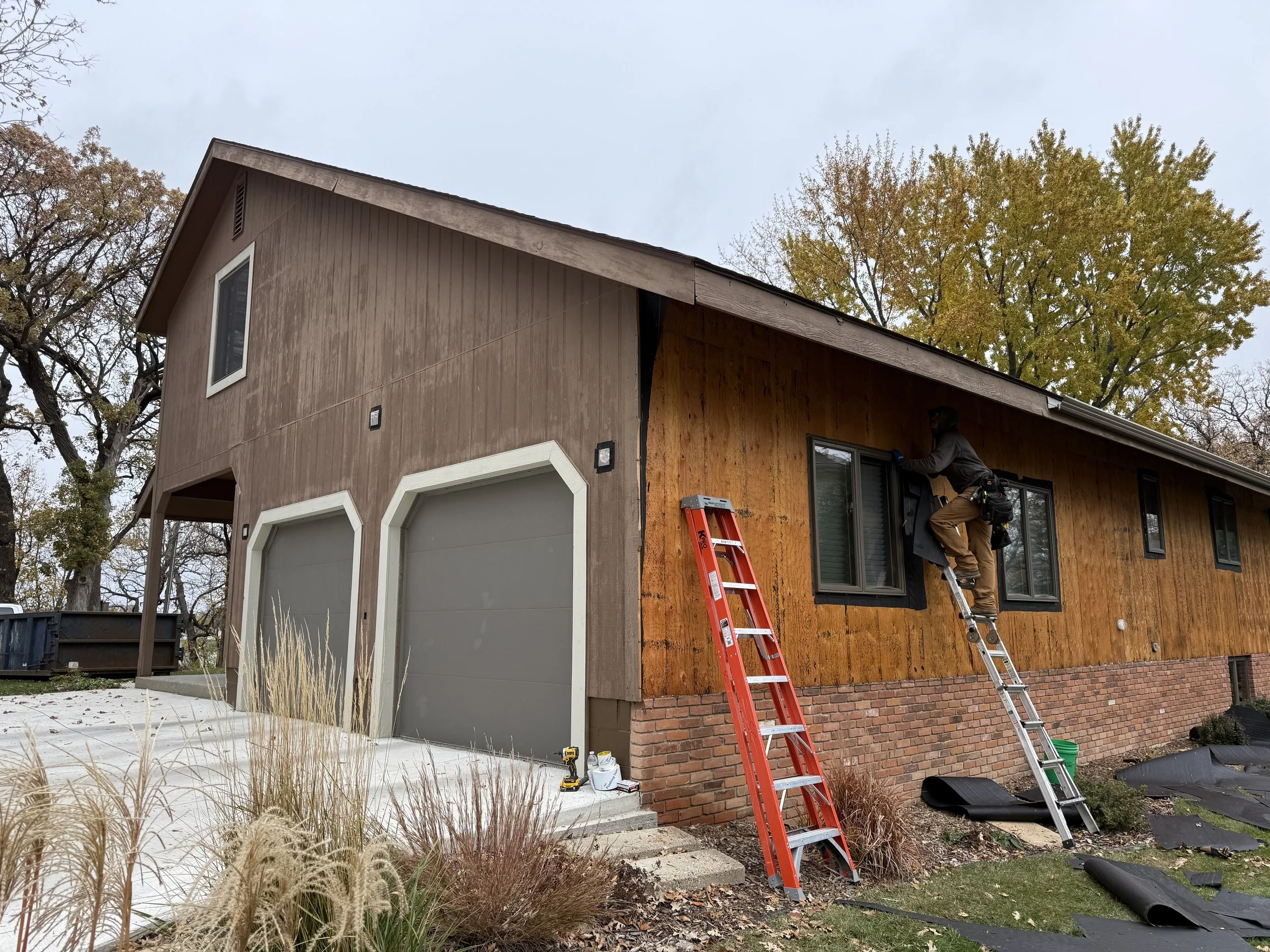 sprengeler-construction-siding-installation-garage-exterior..jpeg