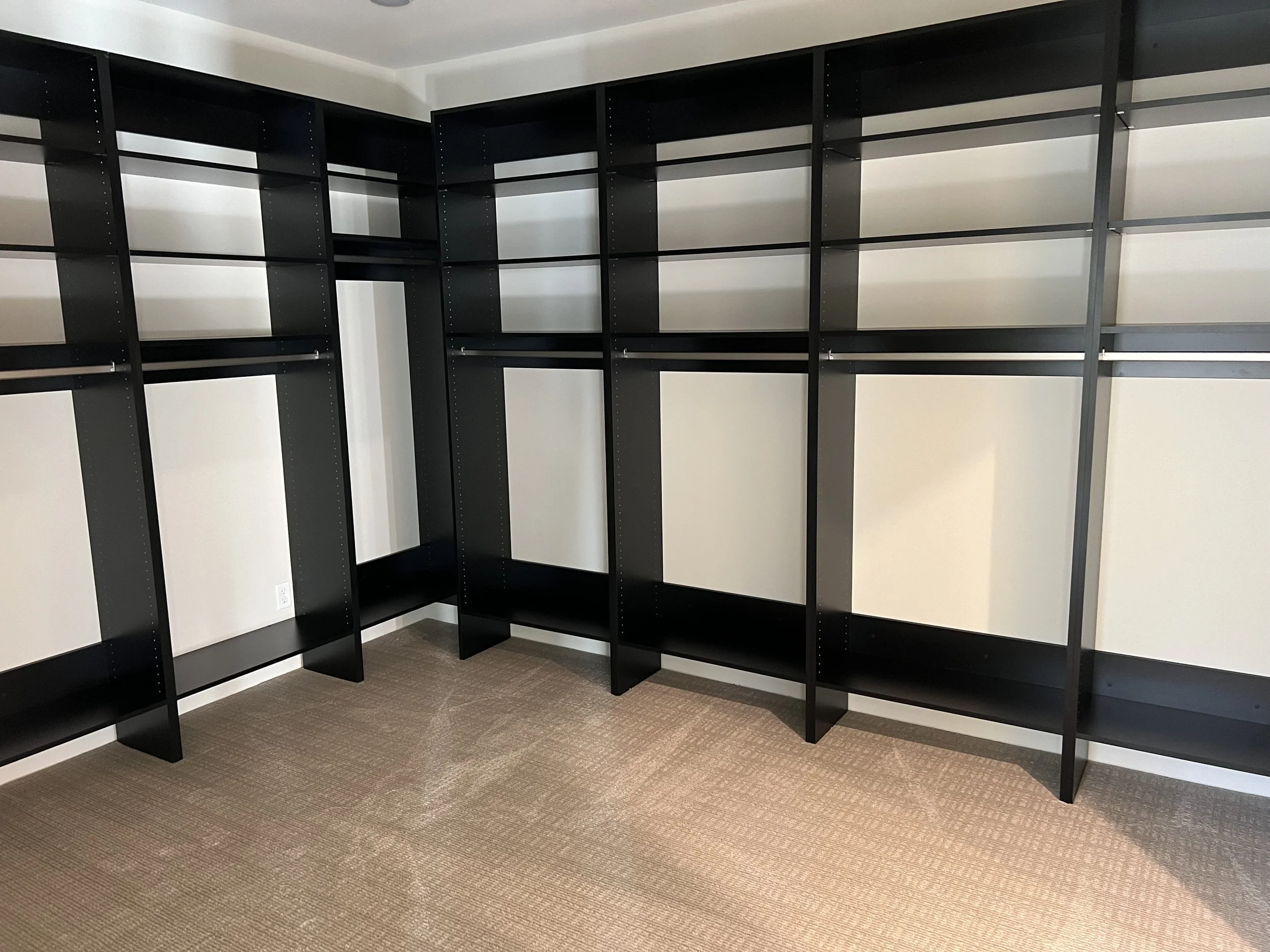 9 sprengeler-construction-custom-closet-built-in-shelving-mankato-mn.jpeg
