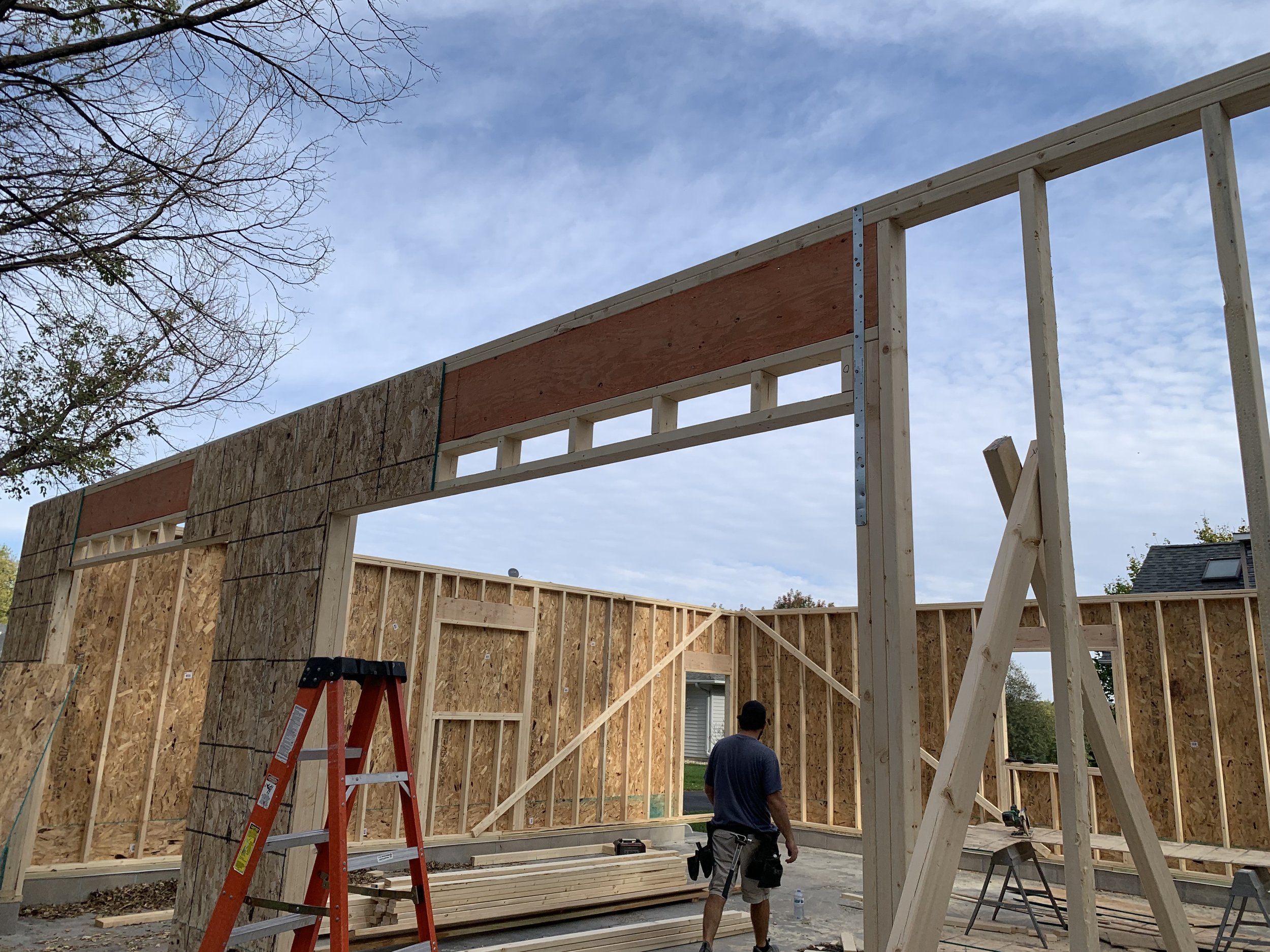sprengeler-construction-garage-framing-residential-build.jpeg