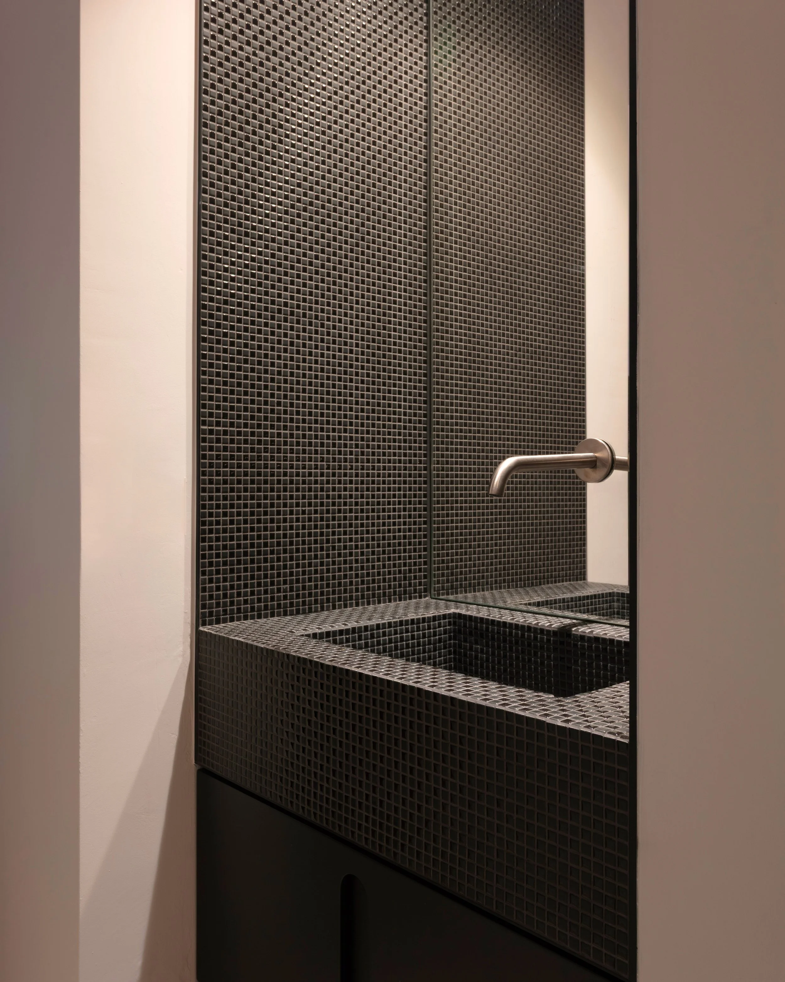 sink lavabo minimal design mosaico