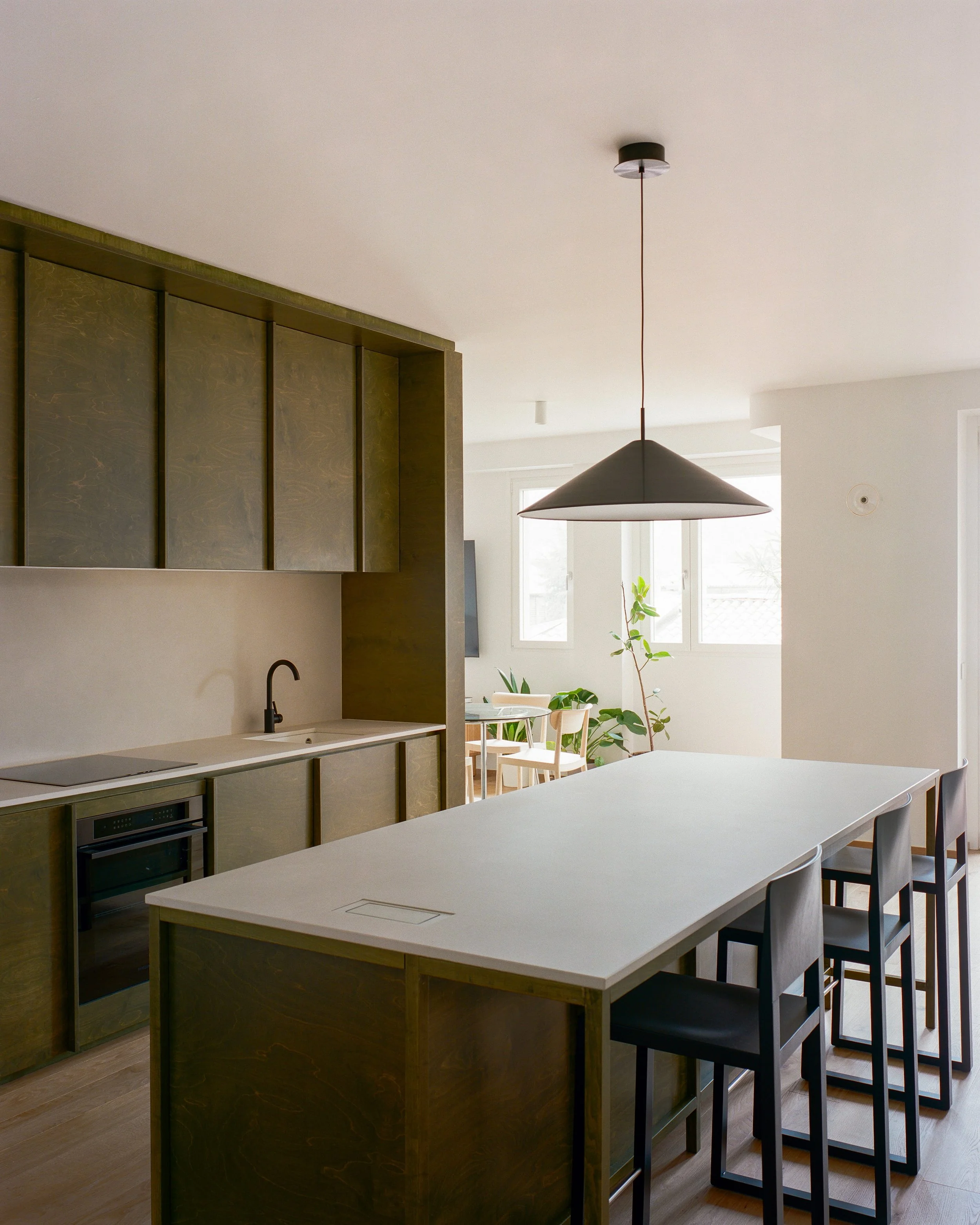 cucina isola architettura light