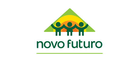 Logotipo com três figuras humanas de mãos dadas sob uma forma triangular de cores verde, amarelo e laranja, e a palavra 'novo futuro' abaixo.