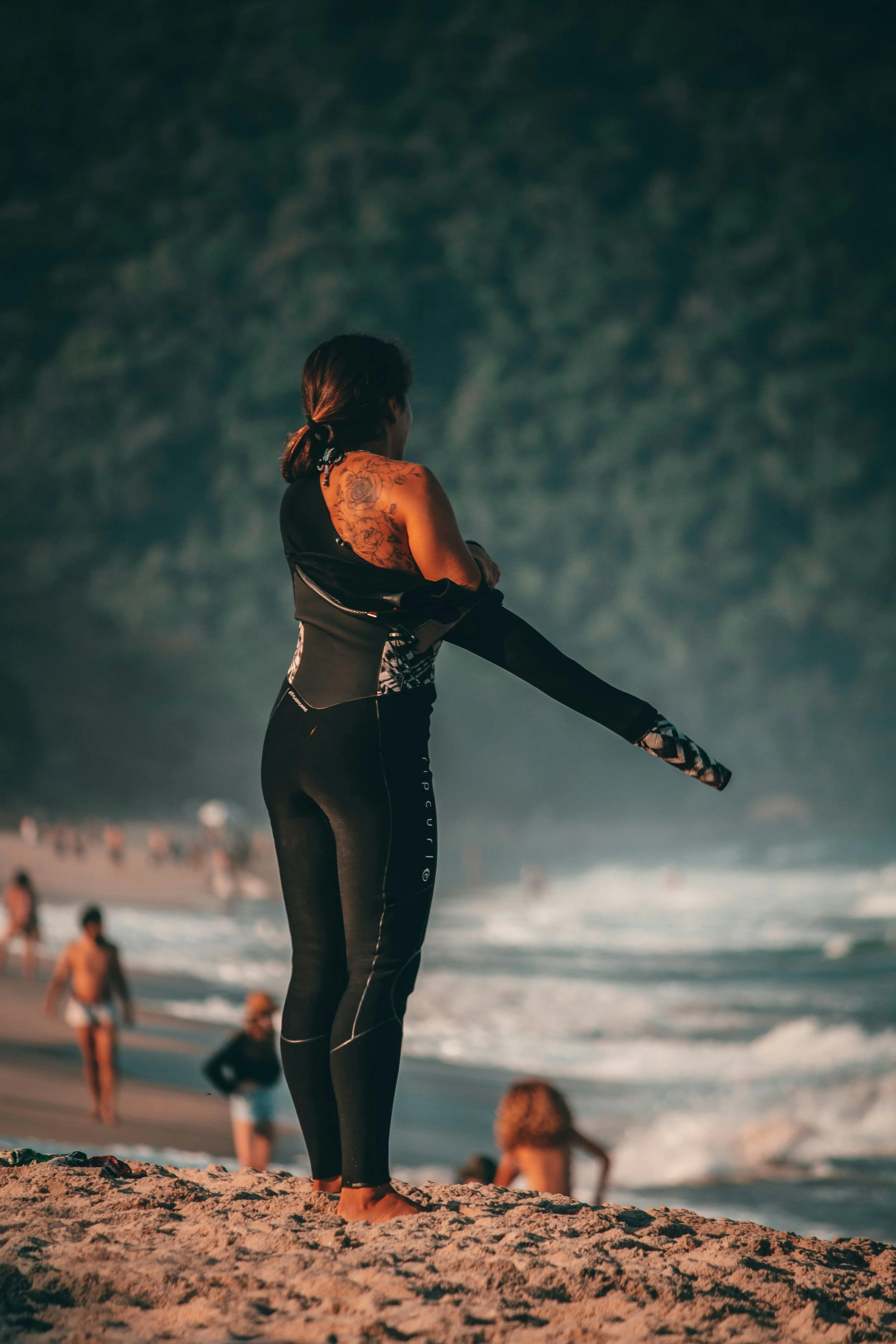 Why Women's Wetsuits Never Quite Fit - and What's Actually Behind It