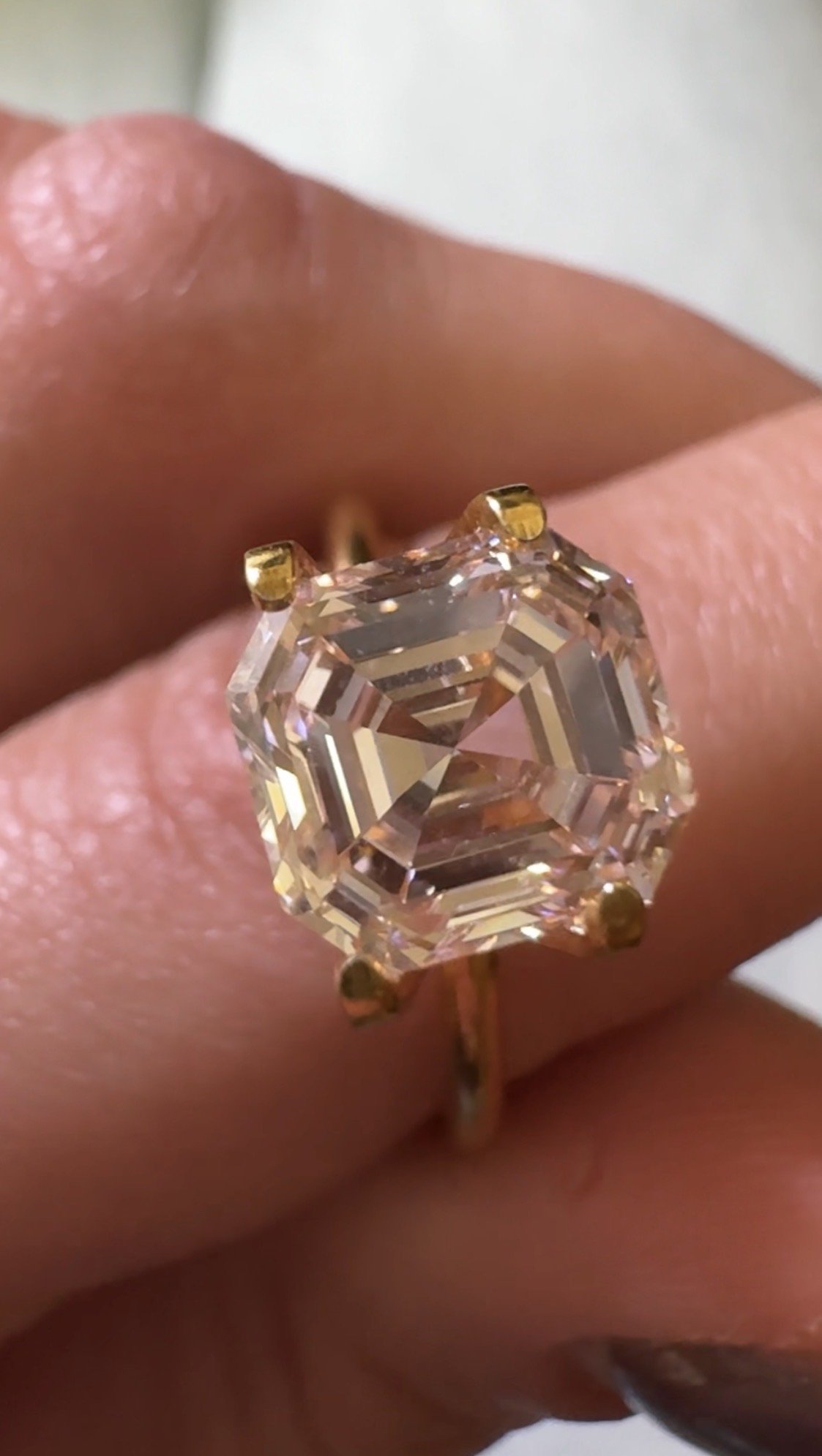 2.53 carat asscher cut diamond - light pink champagne