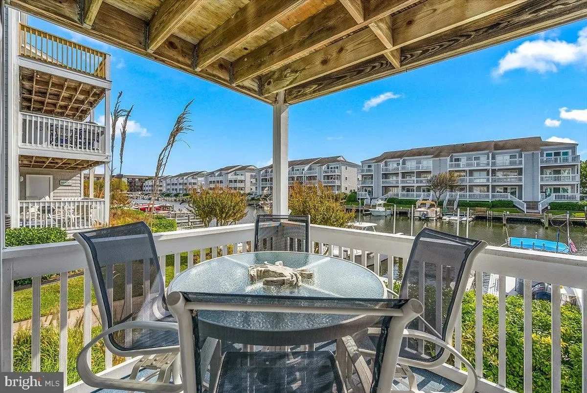 Canal Bungalow | North Ocean City Maryland | Your Home by the Water
