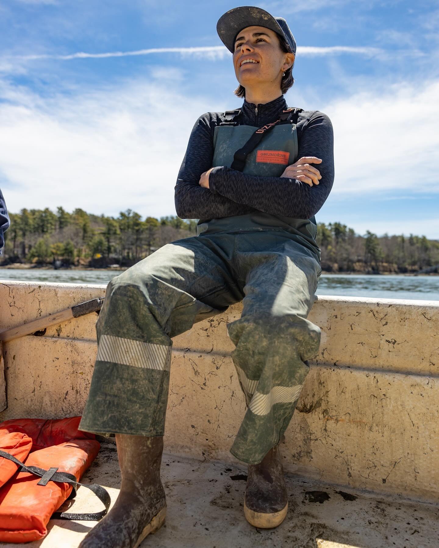 Major shout out to @tidetopine for making oyster farming look this good! Thanks for sharing your mad skills with us, Justin! 

Today marks my first month in Maine and I&rsquo;ve got dirty Grundens to prove it. Over the past few weeks, I moved to Port