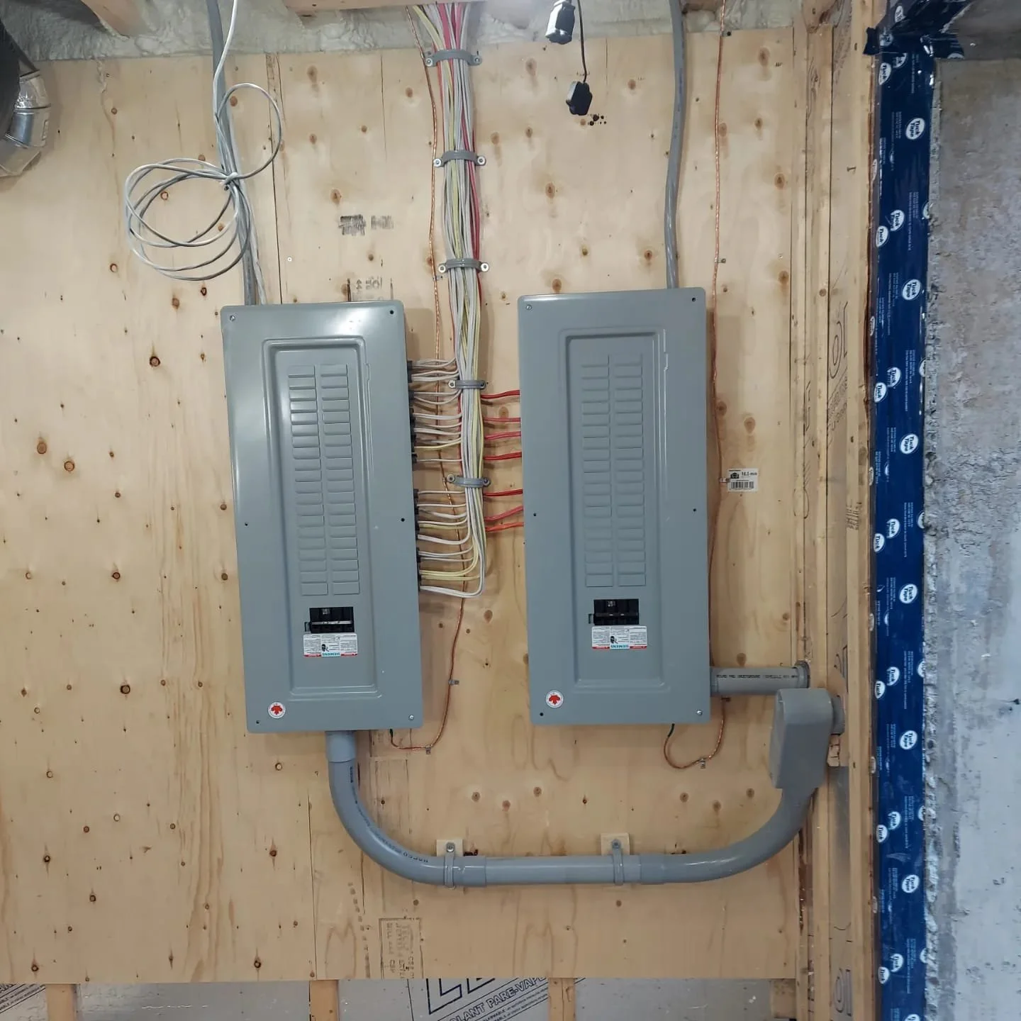 Entrée 320A Gervais.jpg