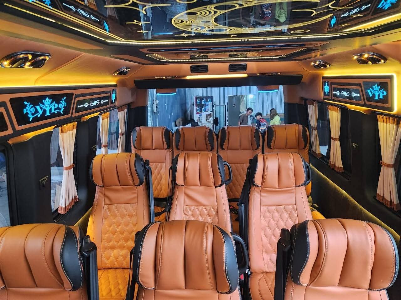 VIP VAN FOR RENTAL - KL LOCATION