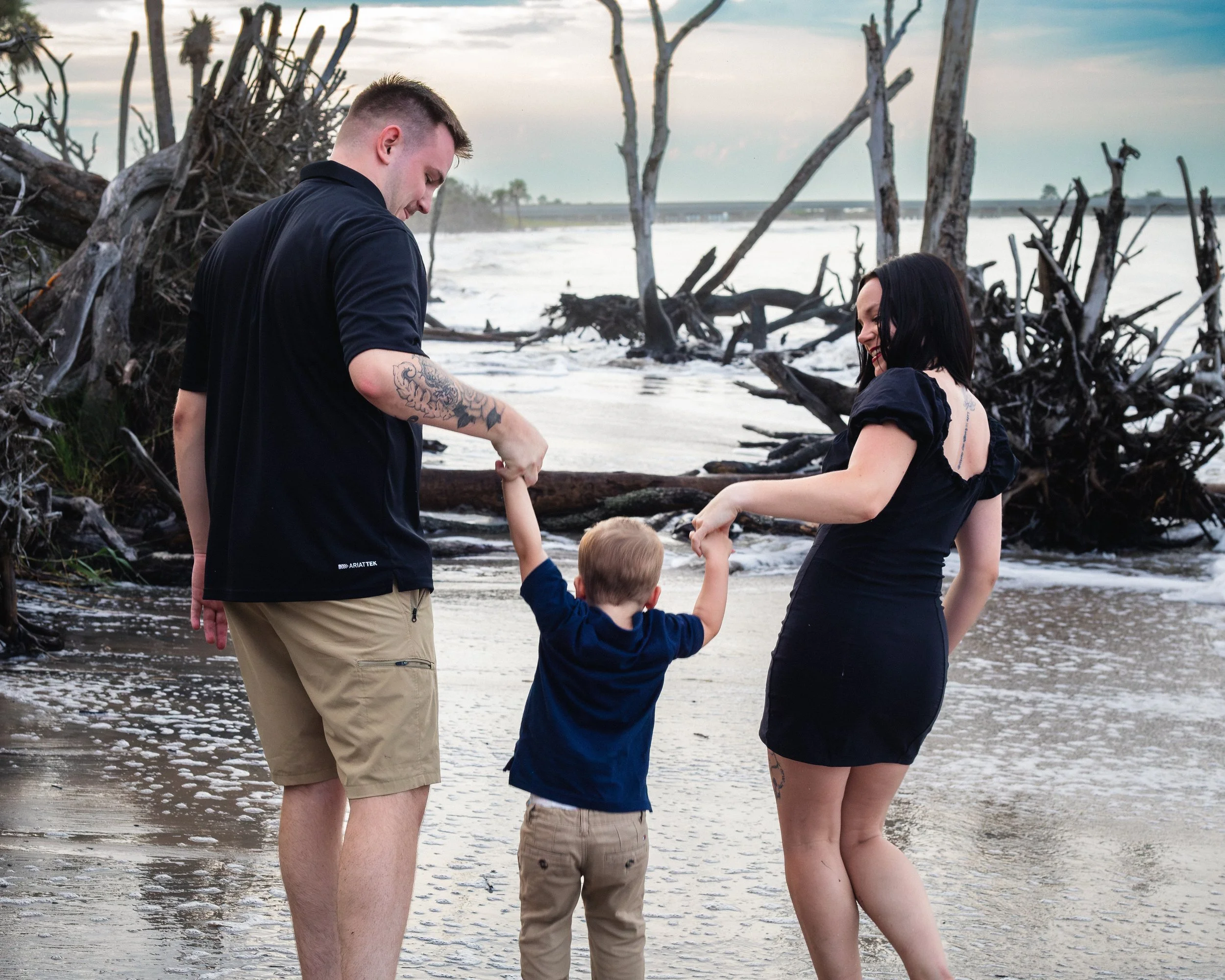 COUPLE BEACH-1.jpg