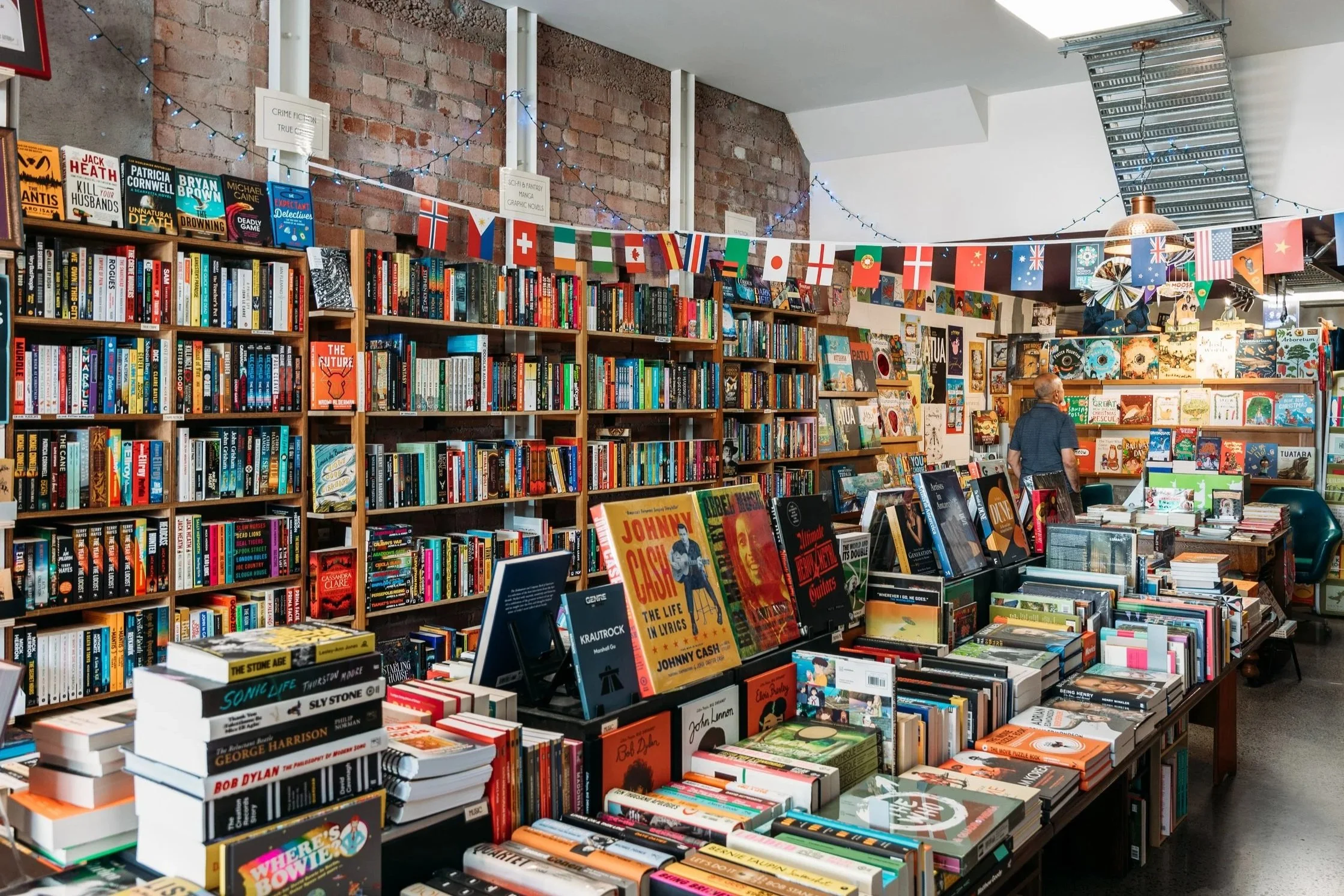 Interior image of Schrodinger's Books, a bookstore located on Jackson Street in Petone, Wellington