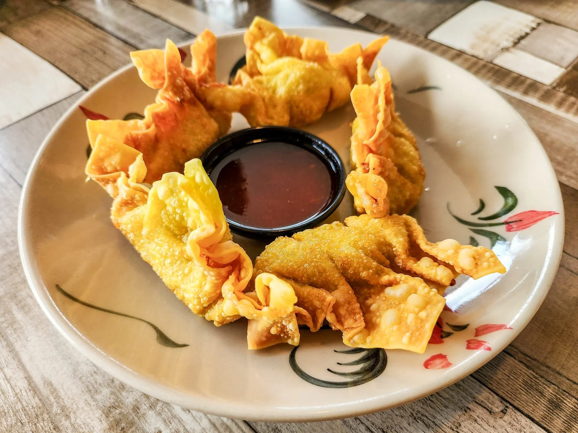 Yeah, we know you probably already know about this one&hellip; but we&rsquo;re going to tell you about it anyway 👀

@fatherstastethai on High Street is a family-run spot with more than 30 years of experience behind it. The name is a nod to their fat