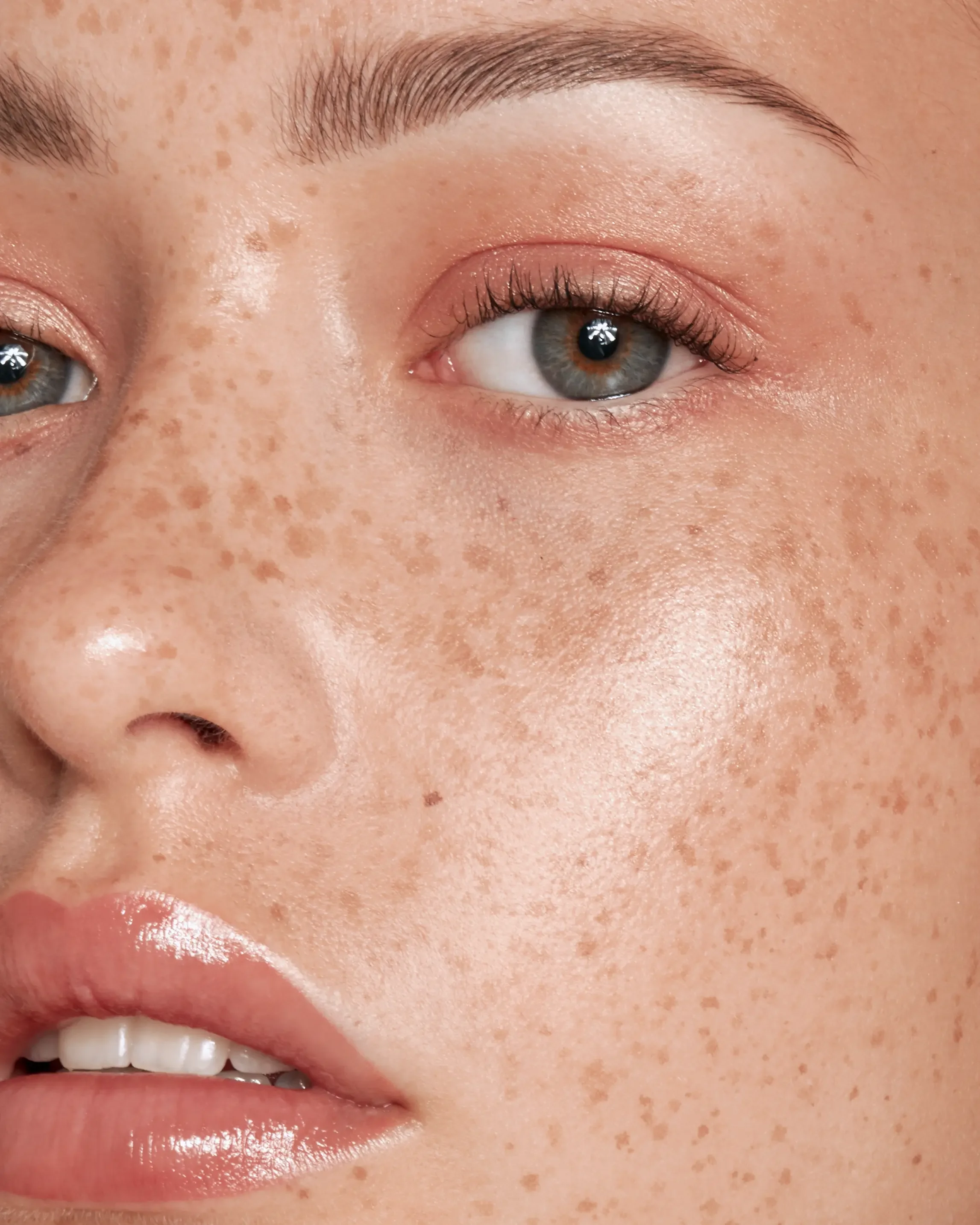 2019 Juin, Eloise Kafui - Closeup 1 copie 2.webp