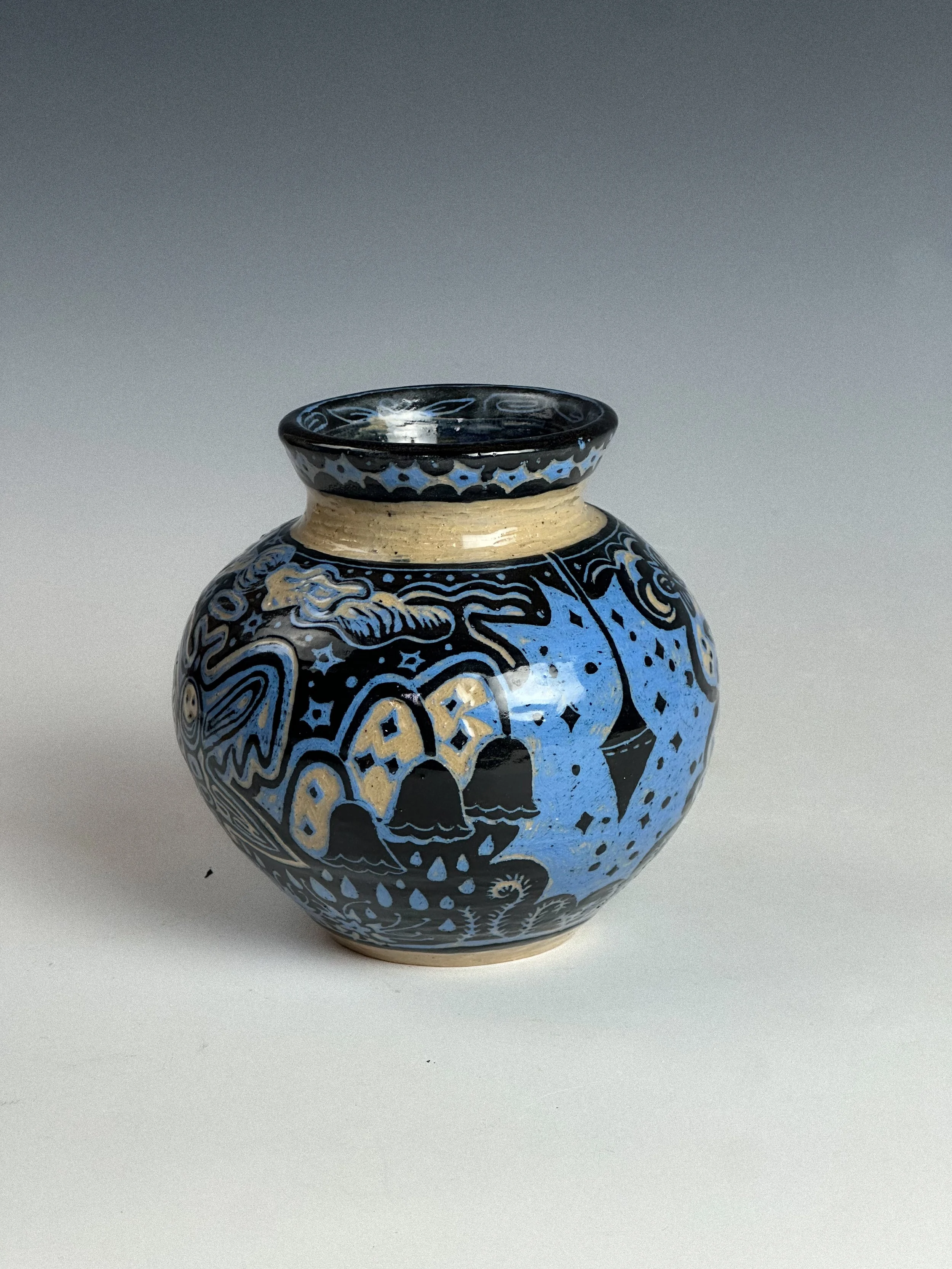 blue-black-vase2.jpg