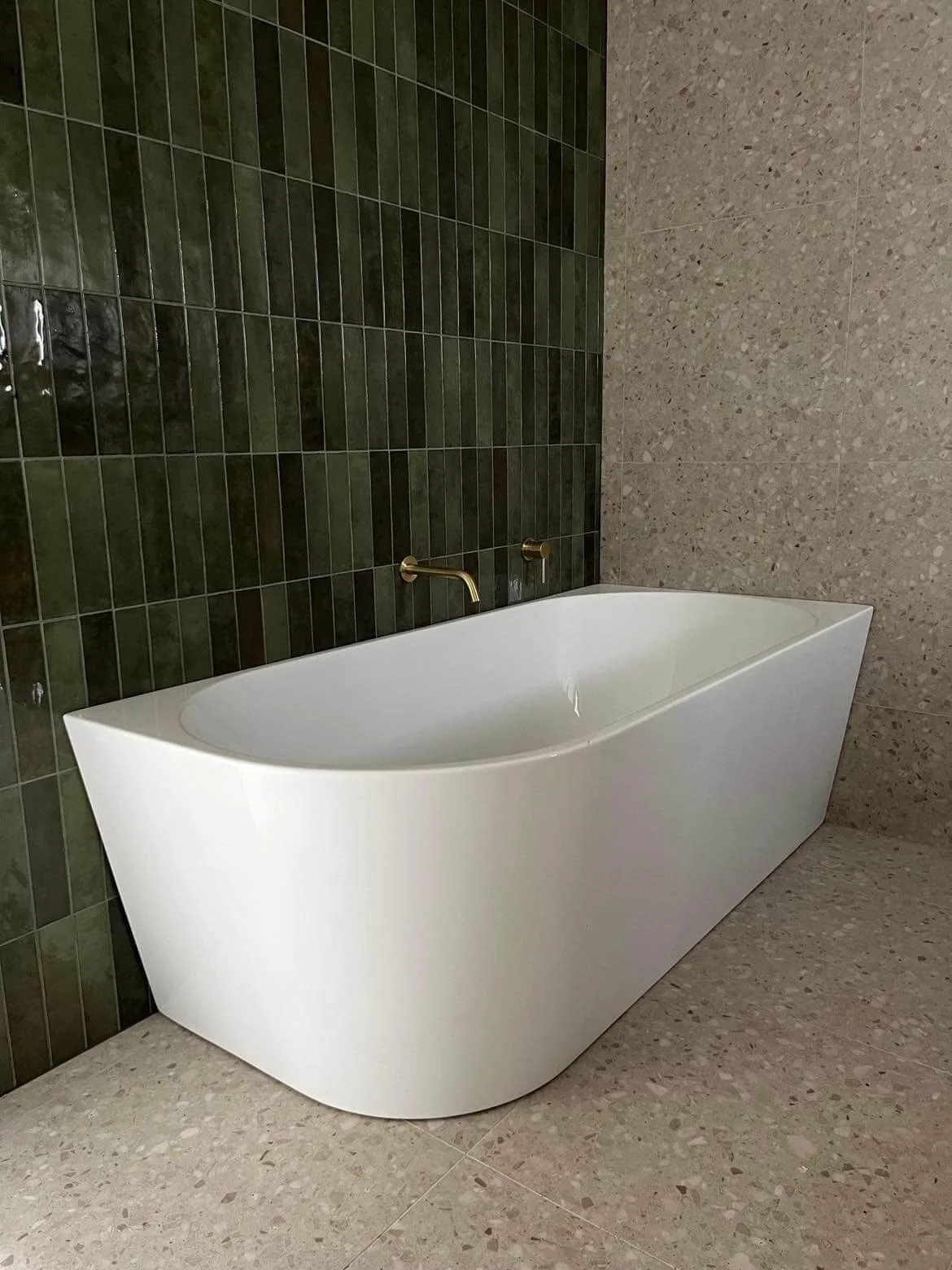 imgi_33_Gordonton-New-Build-bath.jpg
