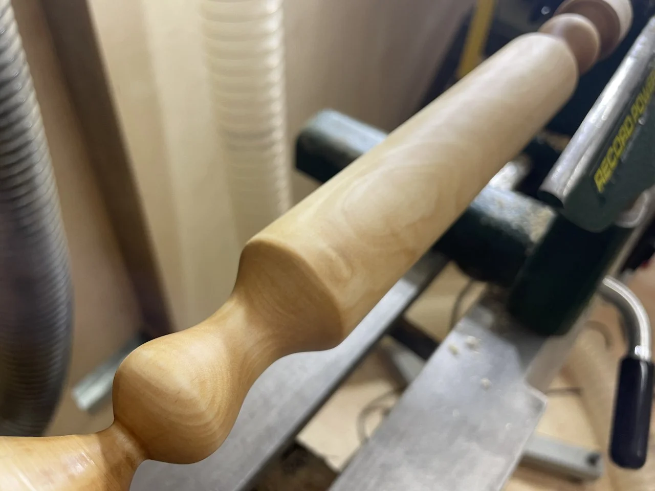 DREIING MELLOM SENTER