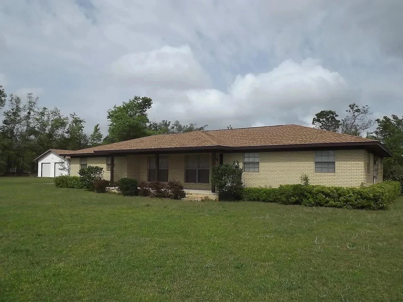 Hurricane Storm Cleanup 