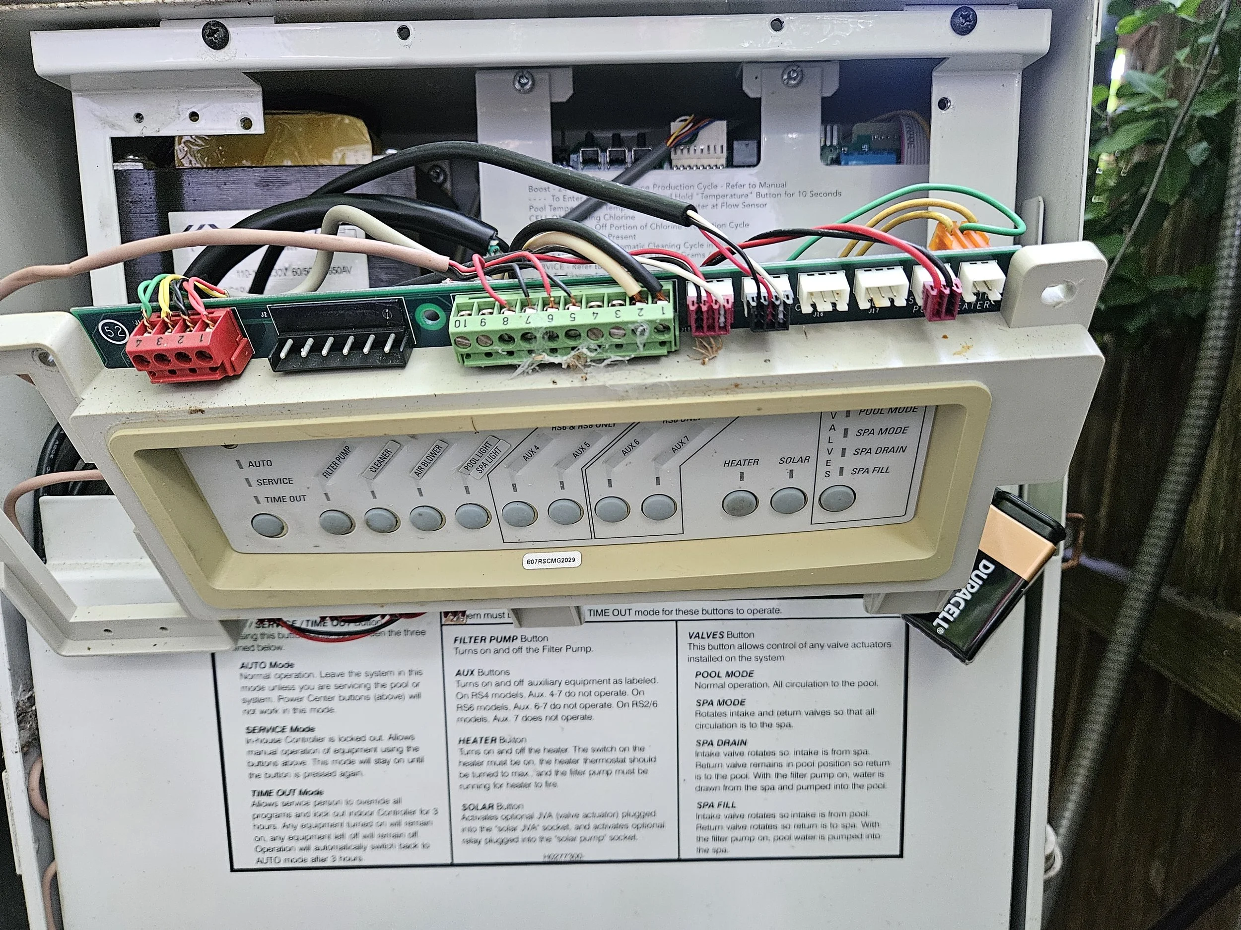 What's Inside Your Pool Automation System? 🤔💦