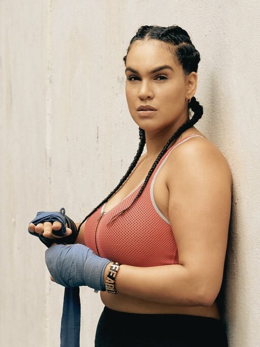 Dariana Casado - workout gear, wrapped hands for boxing