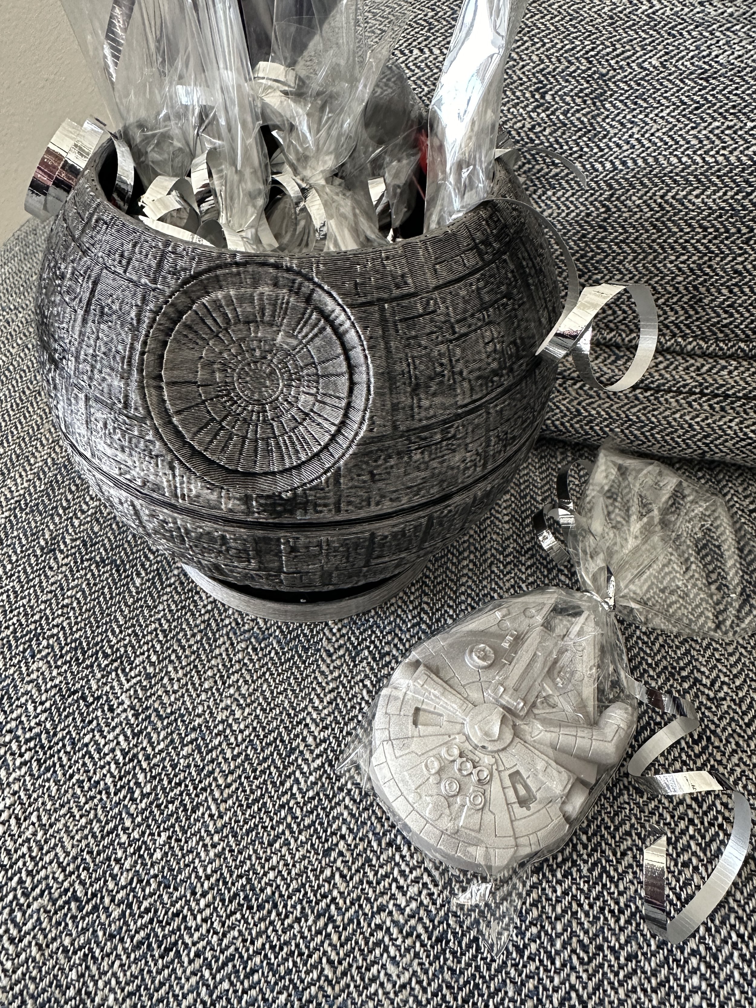StarWars-DeathStar-Cookies.JPG