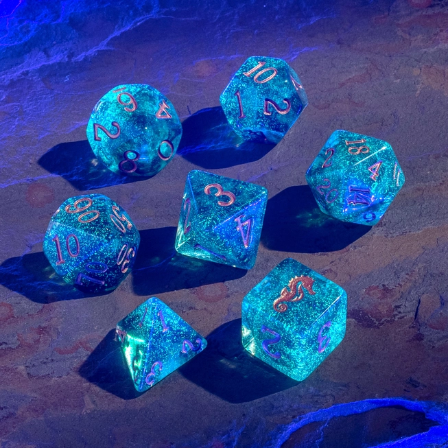 Dark Seahorse Dice Set [2].png