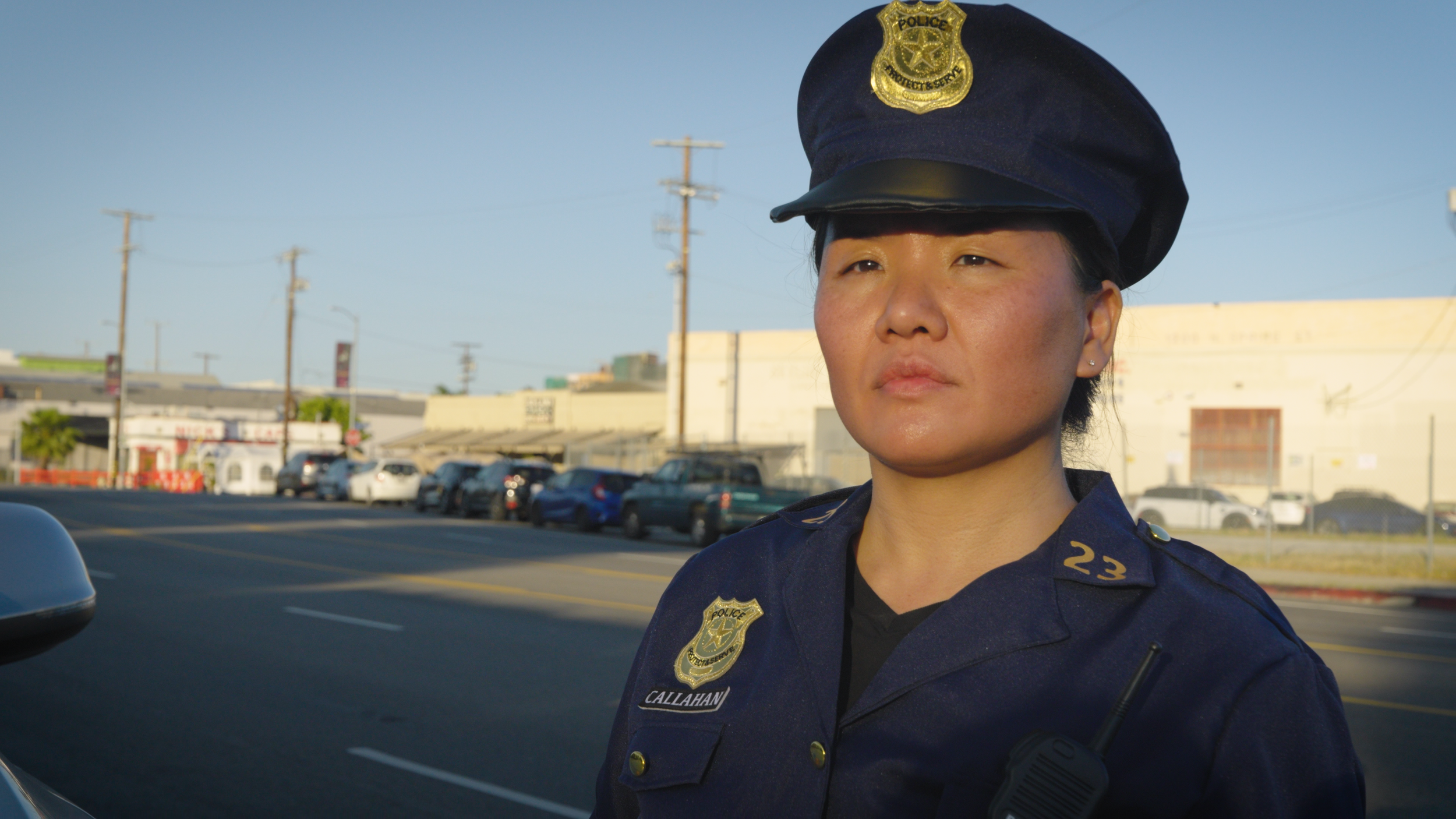 POLICE OFFICER 2.png
