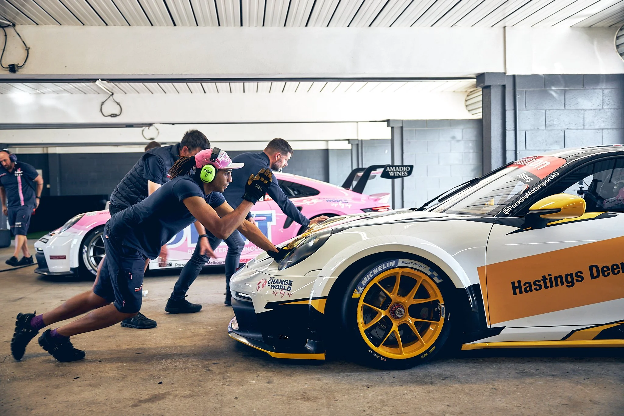 Porsche Motorsport_Ari Gelgec_26.jpg