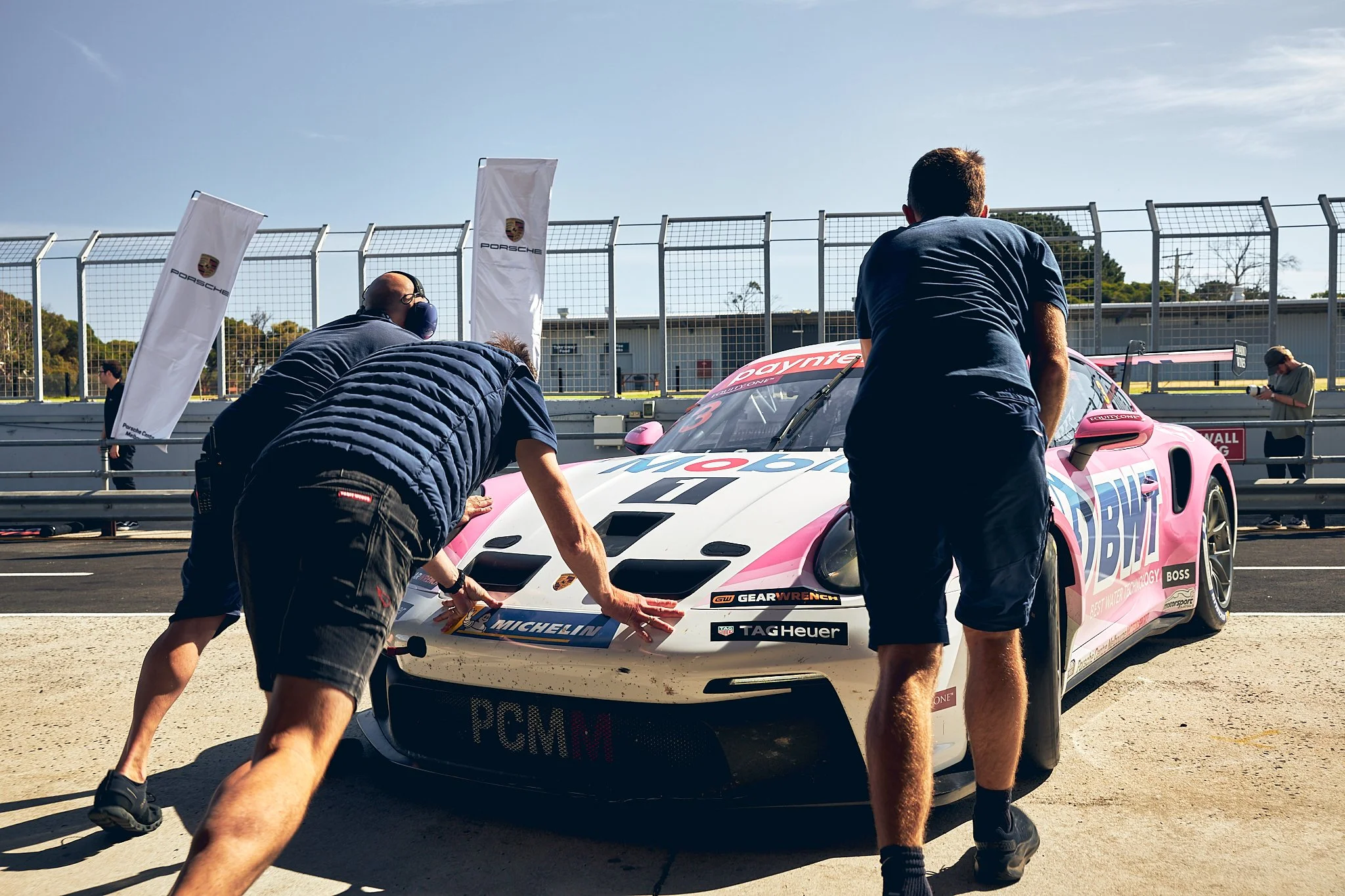 Porsche Motorsport_Ari Gelgec_27.jpg