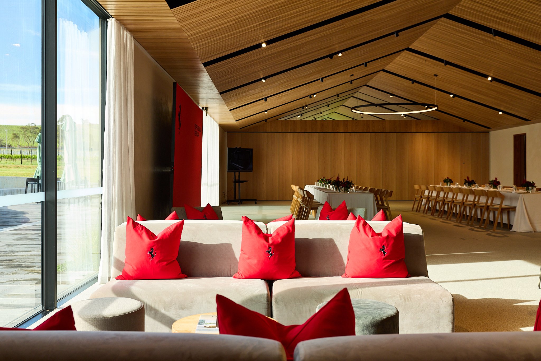 Esperienza Ferrari_Yarra Valley_October.2025_Ari Gelgec_274.jpg