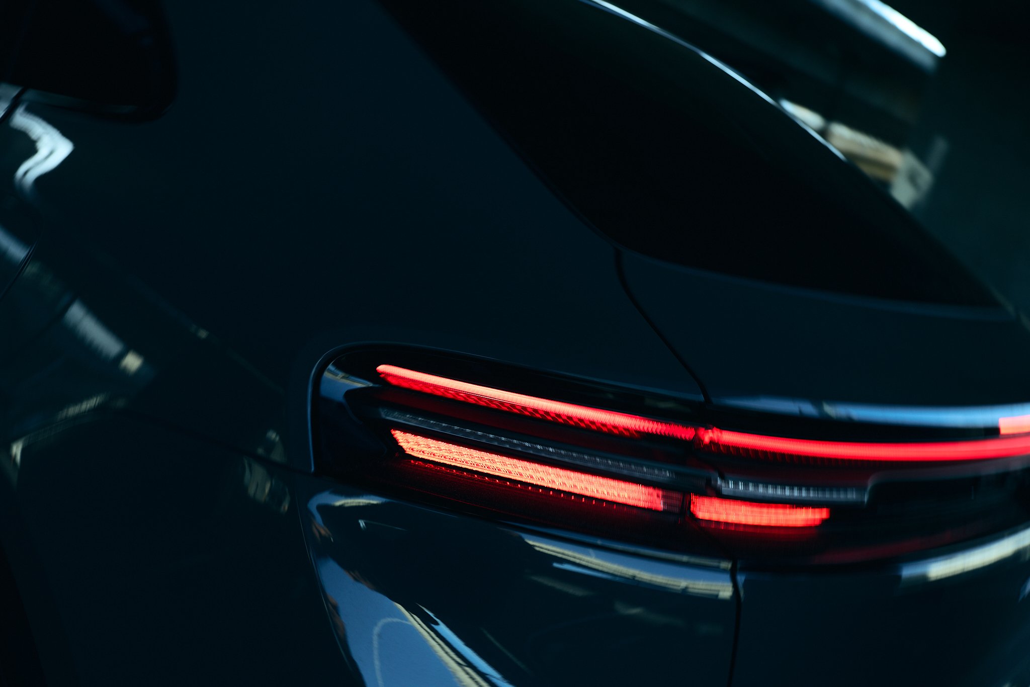 Porsche x Peter Bol_Ari Gelgec41.jpg