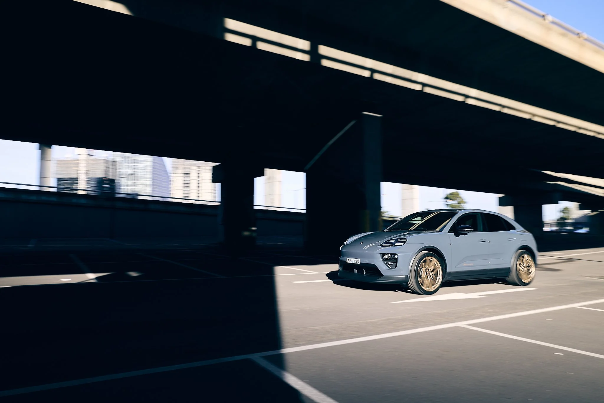 Porsche x Peter Bol_Ari Gelgec38.jpg